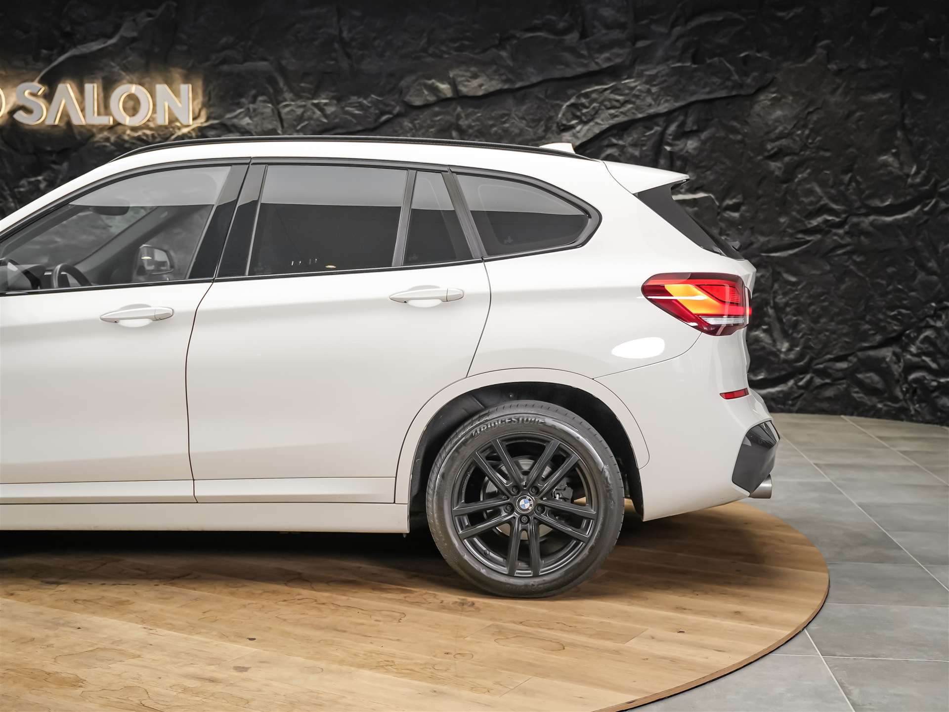 BMW X1 xDrive 18d M Sport Steptronic *CH Auto*El. Sitze mit Memory*-image-17