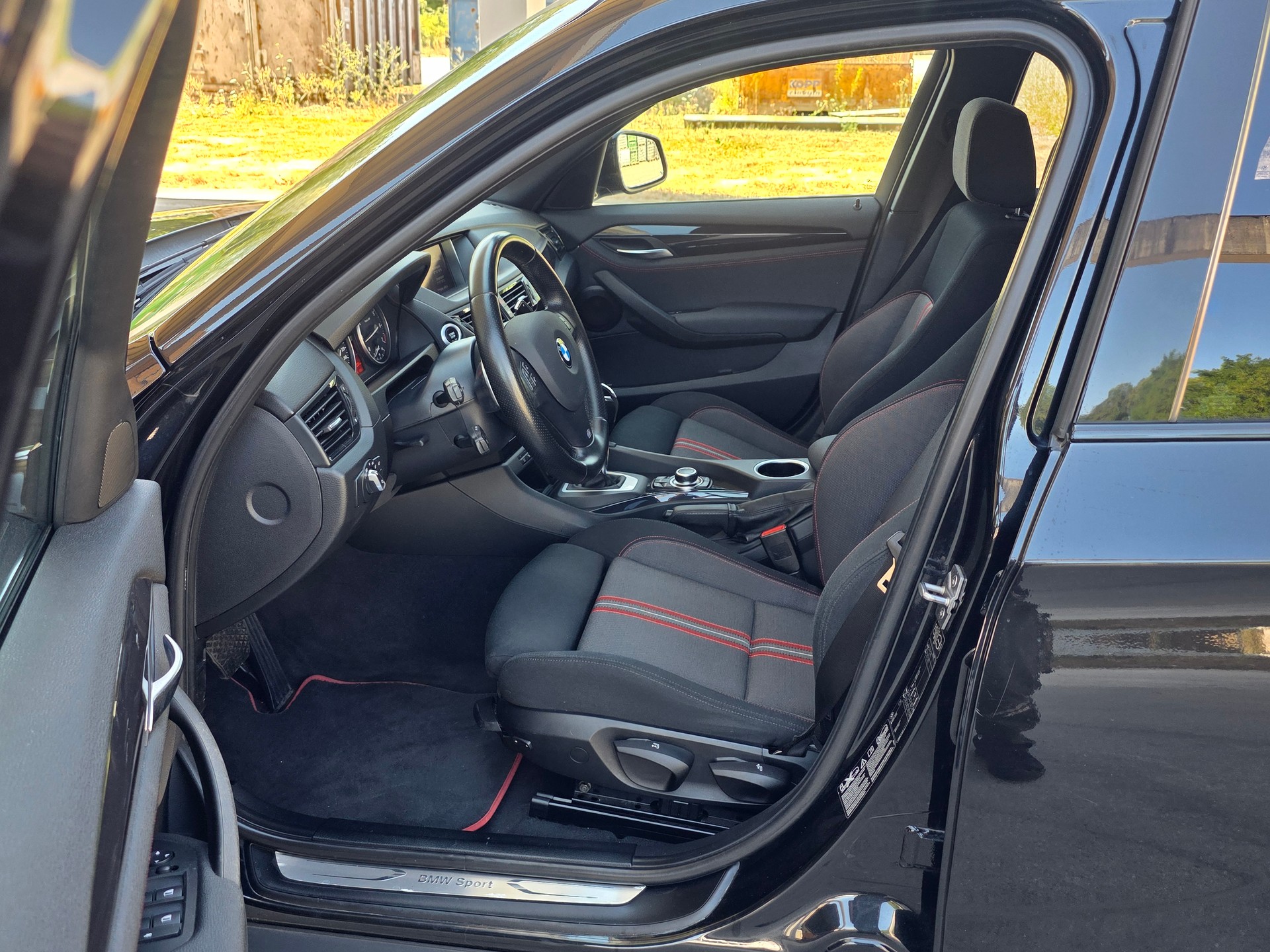 BMW X1 xDrive 20i Sport Line Steptronic-image-7