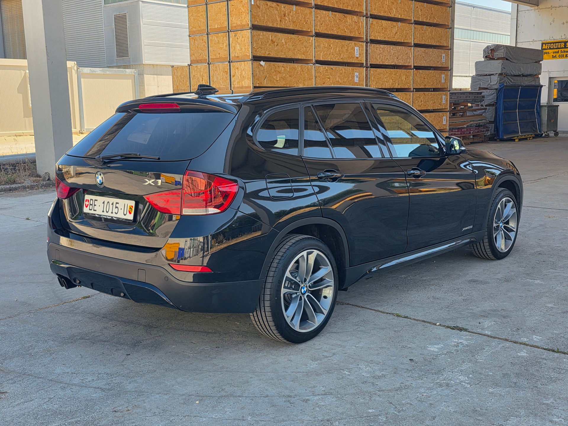 BMW X1 xDrive 20i Sport Line Steptronic-image-1