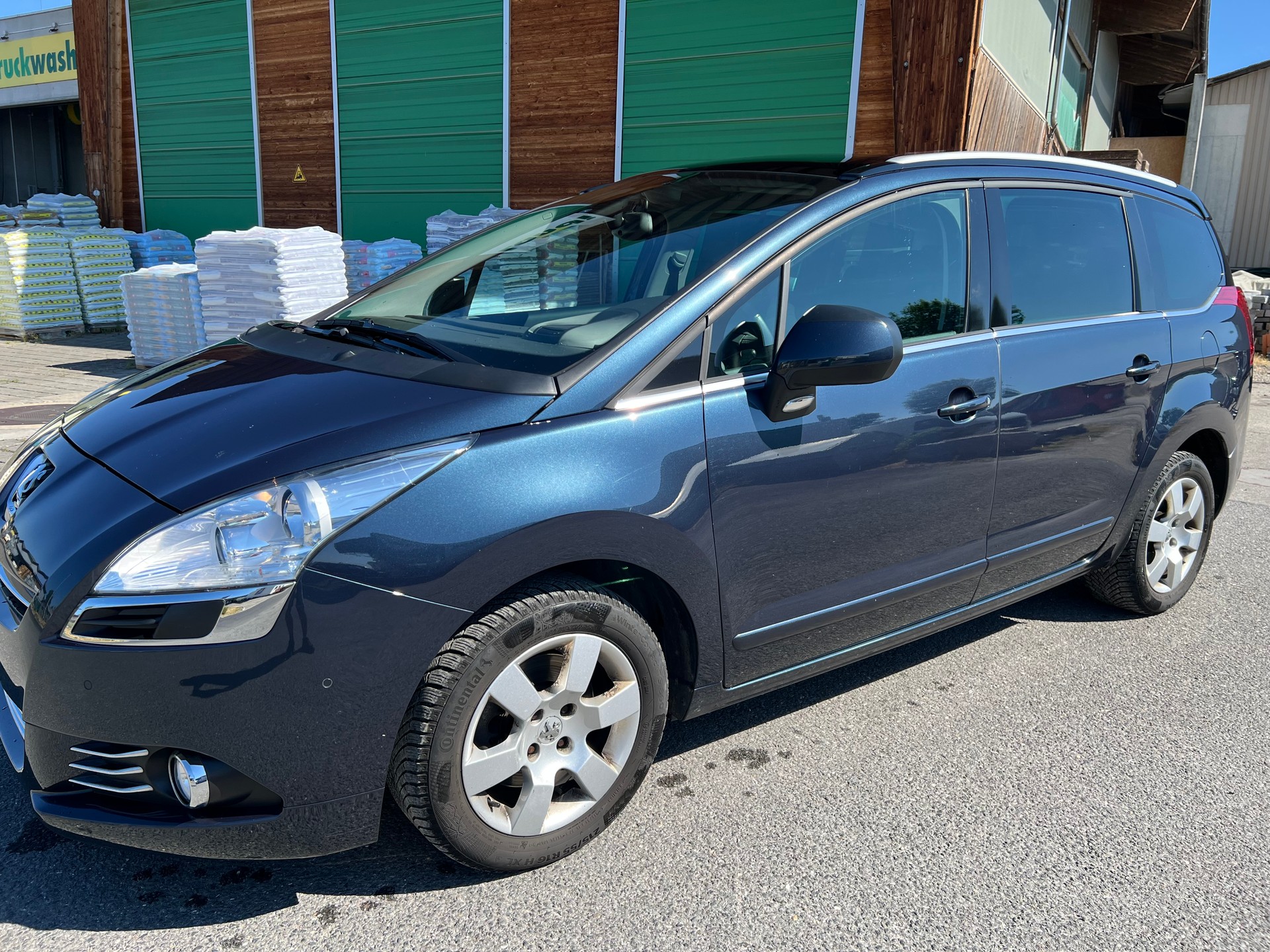 PEUGEOT 5008 1.6 16V T Sport Pack-image-1