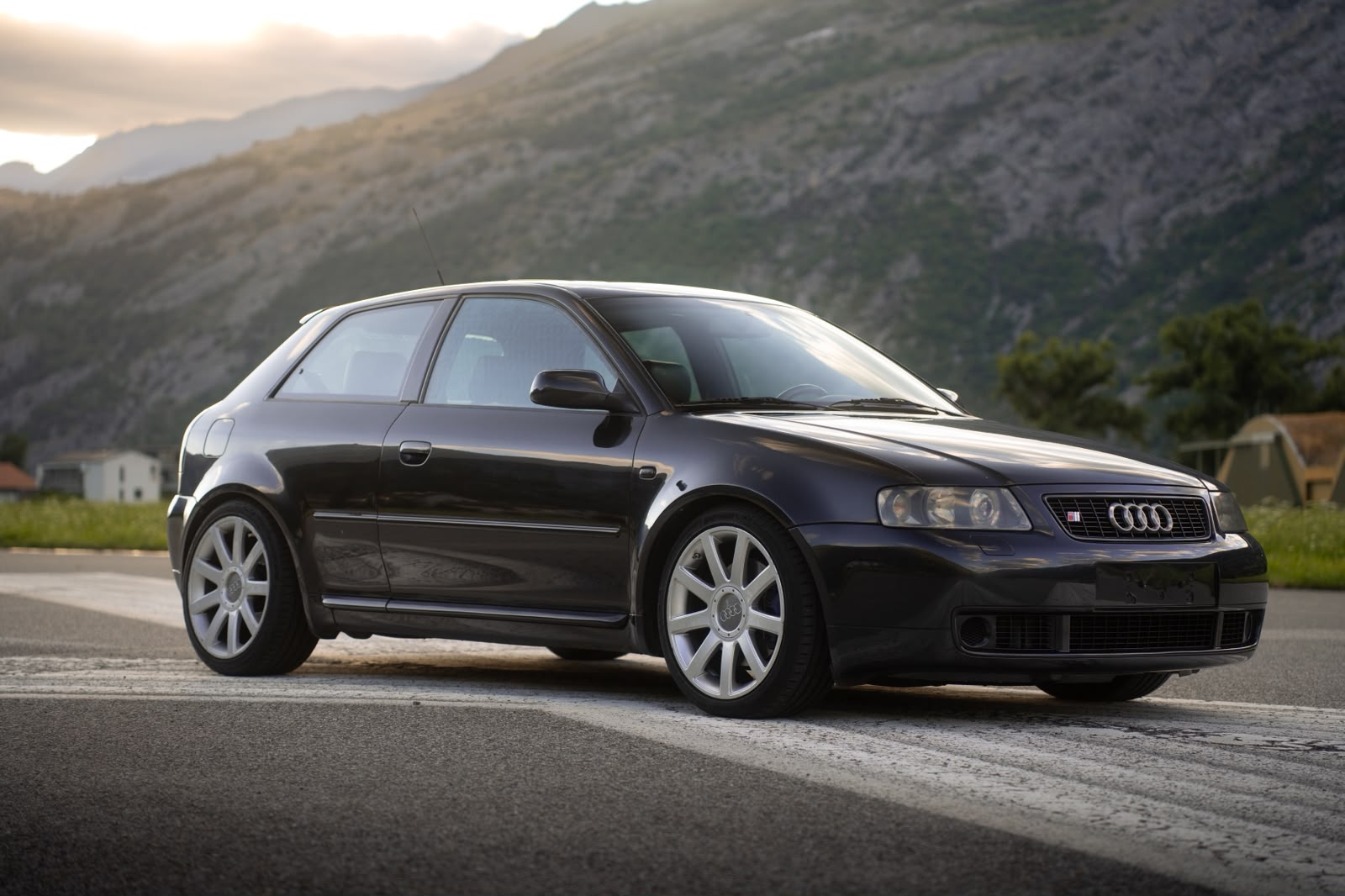 AUDI S3 quattro-image-6