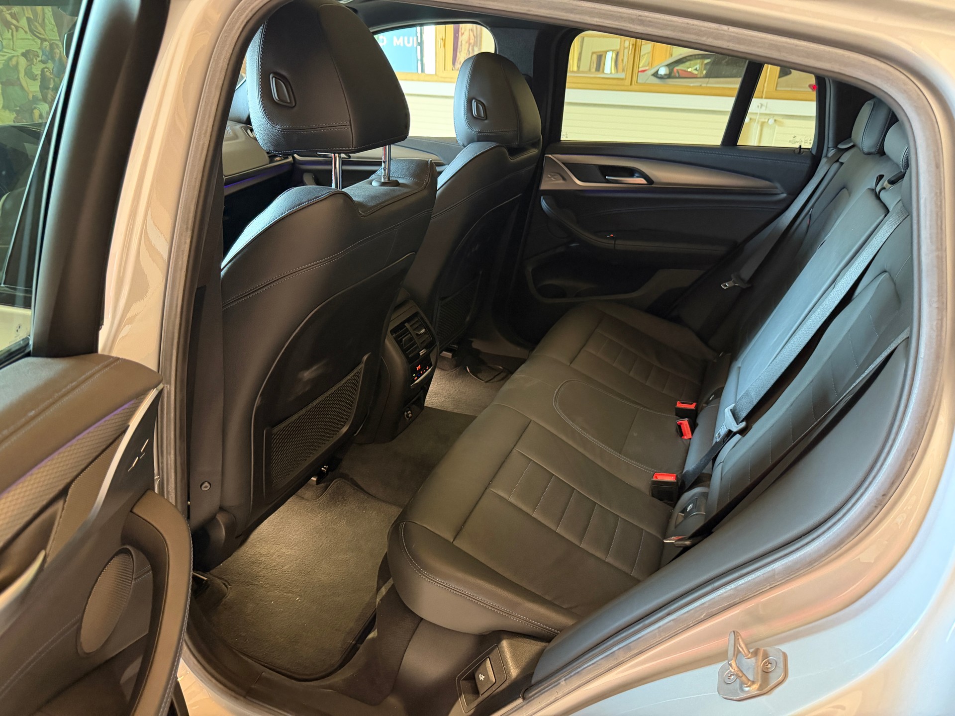BMW X4 M40i Steptronic-image-11