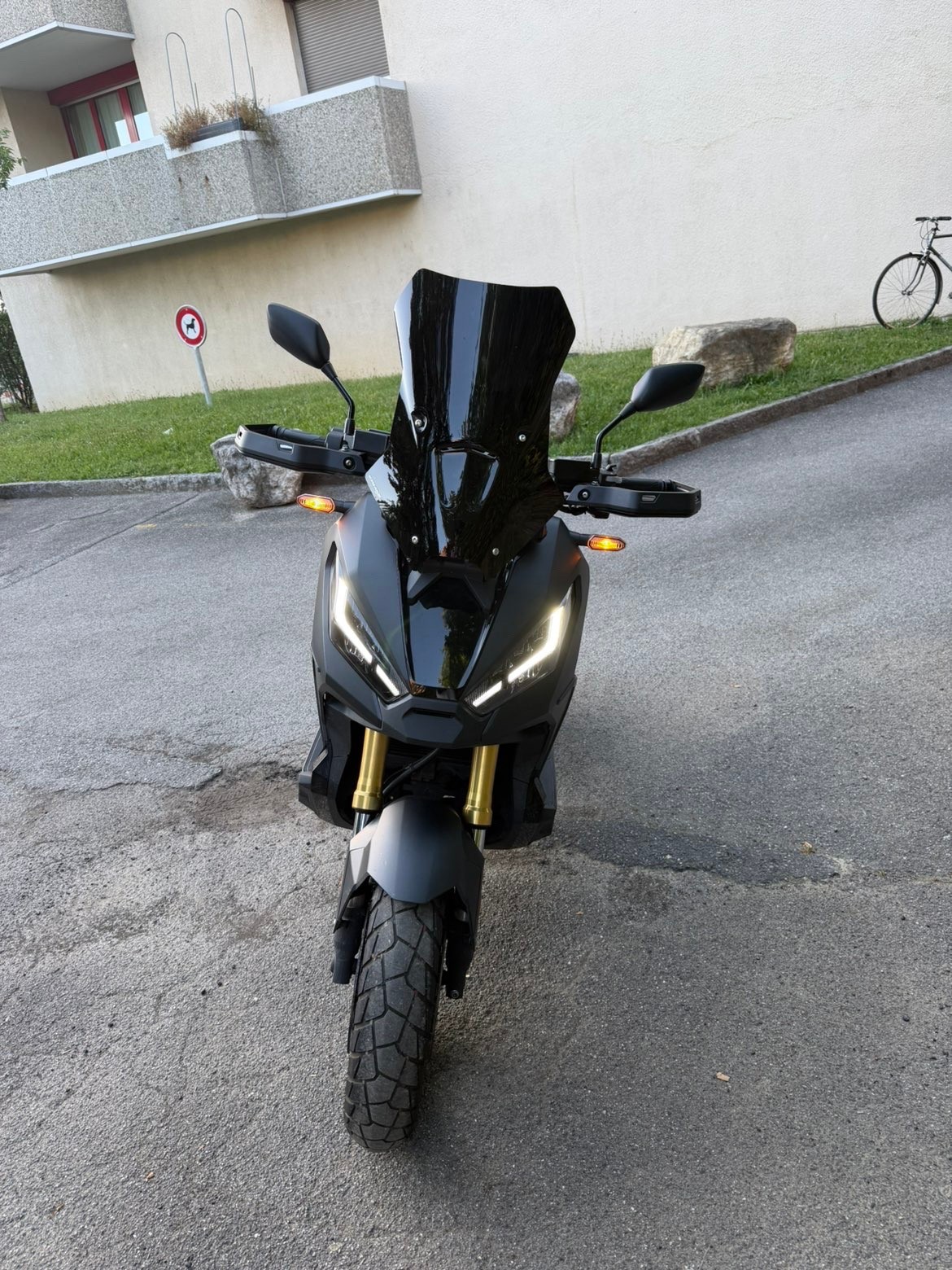 HONDA X-ADV 750 (35kW)-image-3