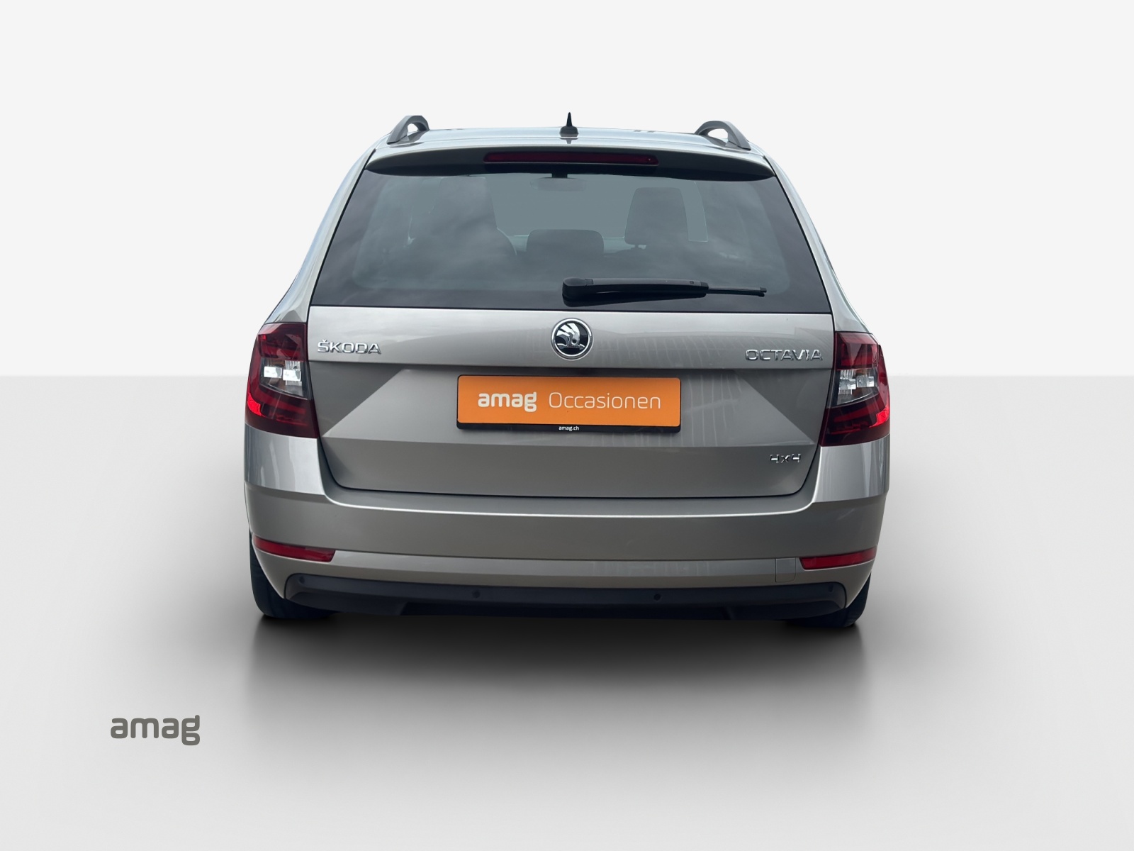 SKODA Octavia Combi 2.0 TSI Clever 4x4 DSG-showroom-element-3