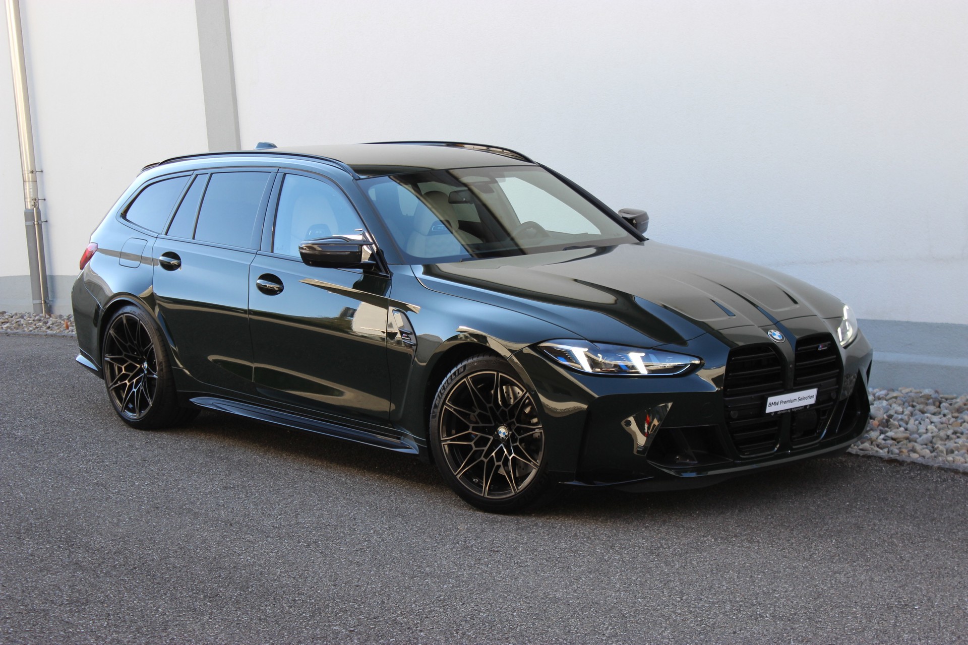 BMW M3 Touring xDrive Competition M CARBON EXTERIEURPAKET Individual *BREWSER GREEN*-showroom-element-2