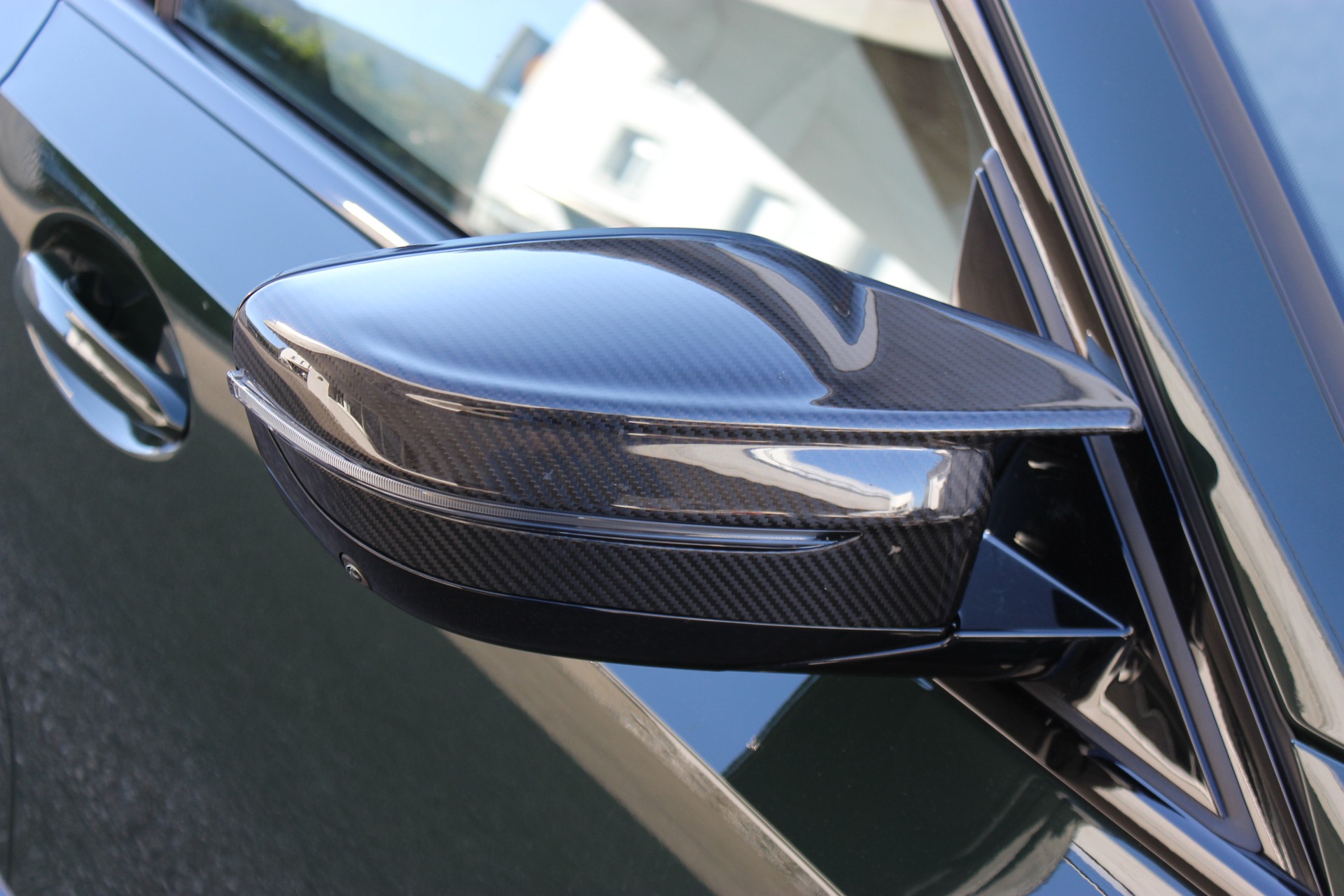 BMW M3 Touring xDrive Competition M CARBON EXTERIEURPAKET Individual *BREWSER GREEN*-image-19
