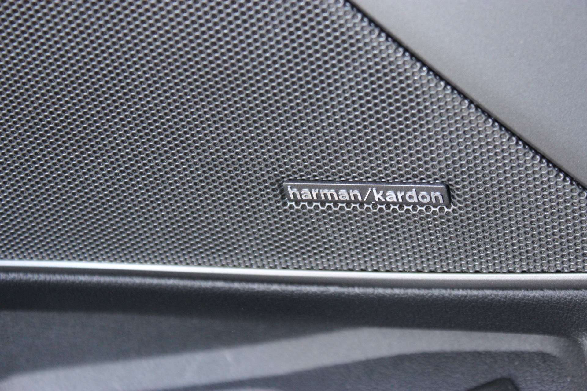 BMW M3 Touring xDrive Competition M CARBON EXTERIEURPAKET Individual *BREWSER GREEN*-image-13