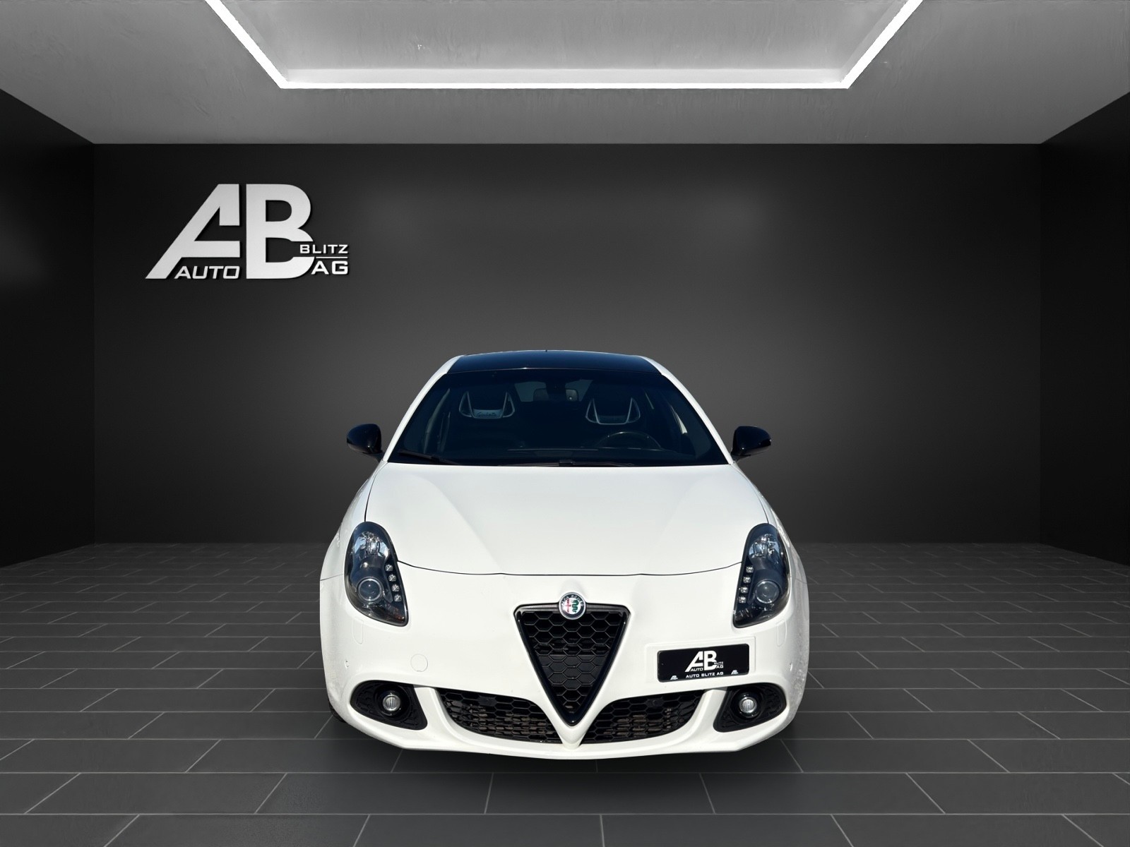ALFA ROMEO Giulietta 1750 TBi Quadrifoglio Verde TCT mit 241 PS