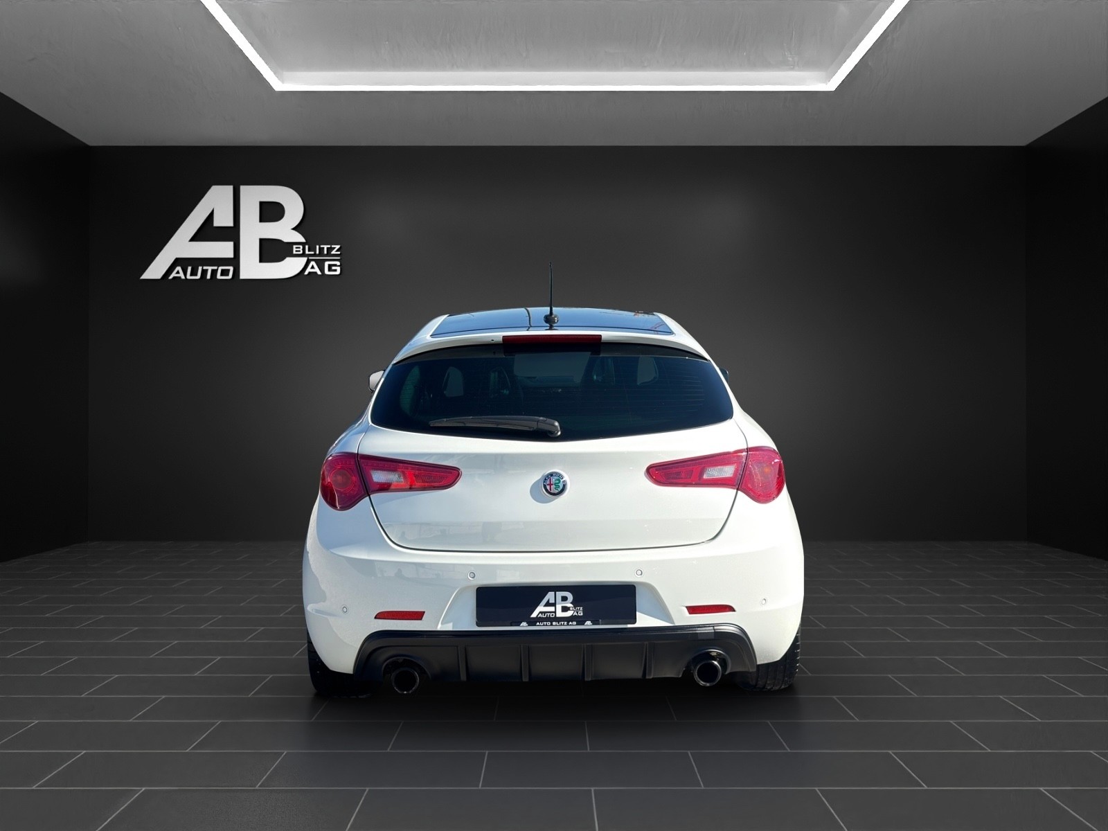 ALFA ROMEO Giulietta 1750 TBi Quadrifoglio Verde TCT mit 241 PS-showroom-element-3