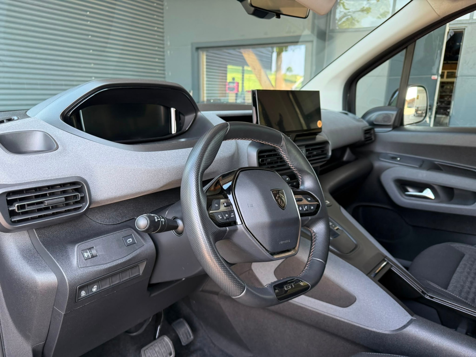 PEUGEOT RIFTER-image-3