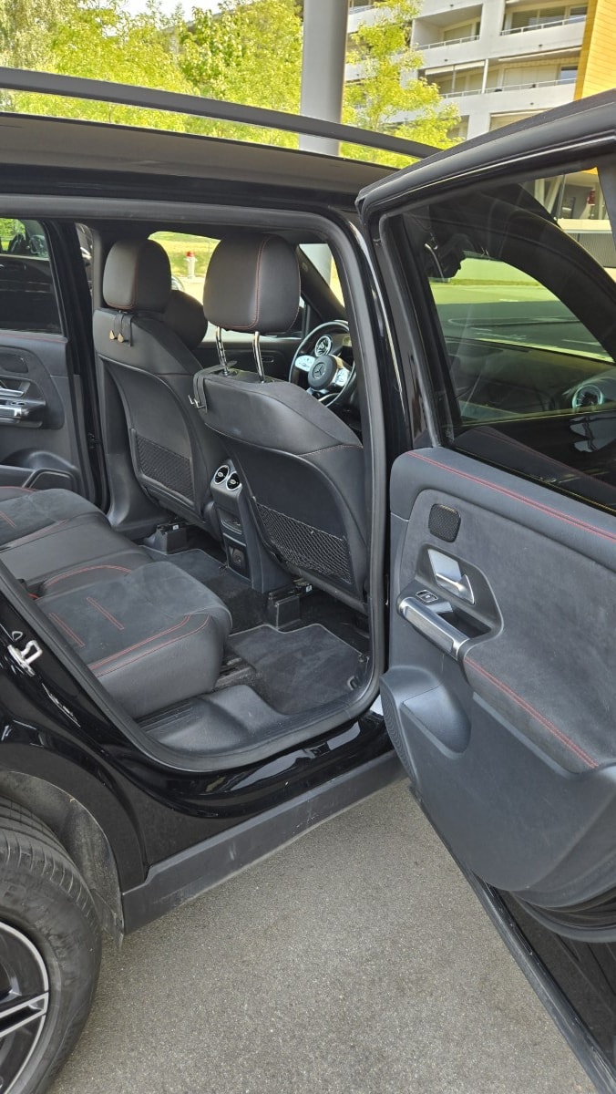 MERCEDES-BENZ GLB 200 d AMG Line 4matic-image-14