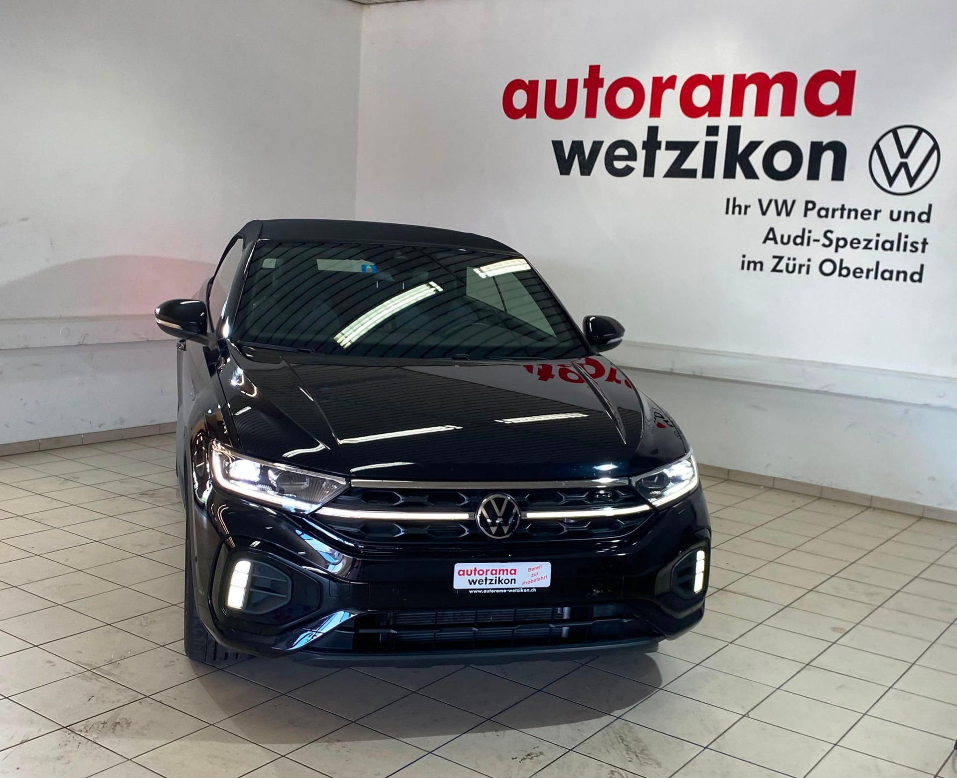 VW T-Roc Cabriolet 1.5 TSI EVO R-Line DSG-showroom-element-3