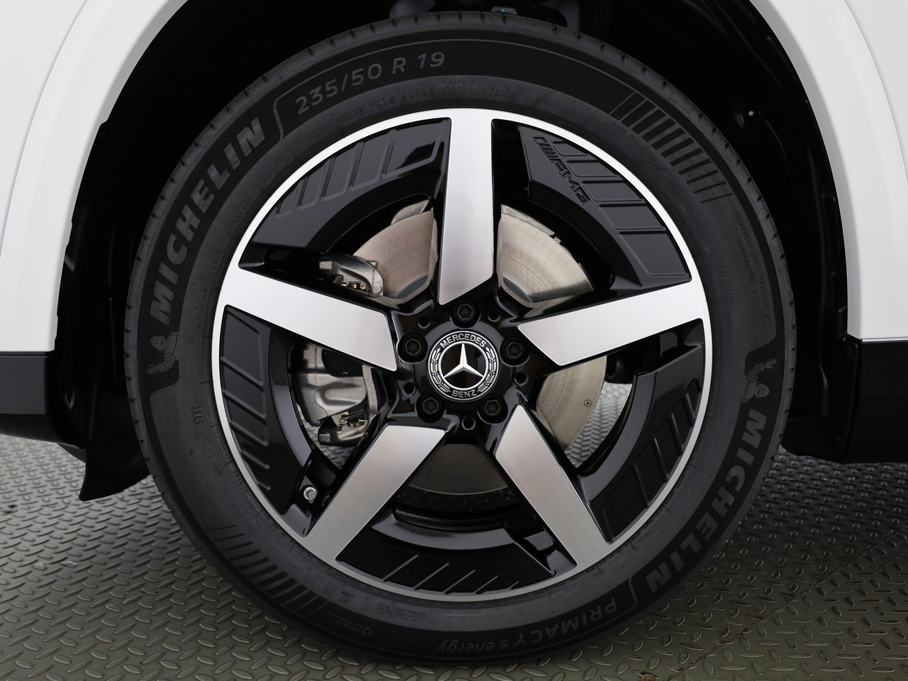 MERCEDES-BENZ GLB 220 4Matic 8G-Tronic-image-23
