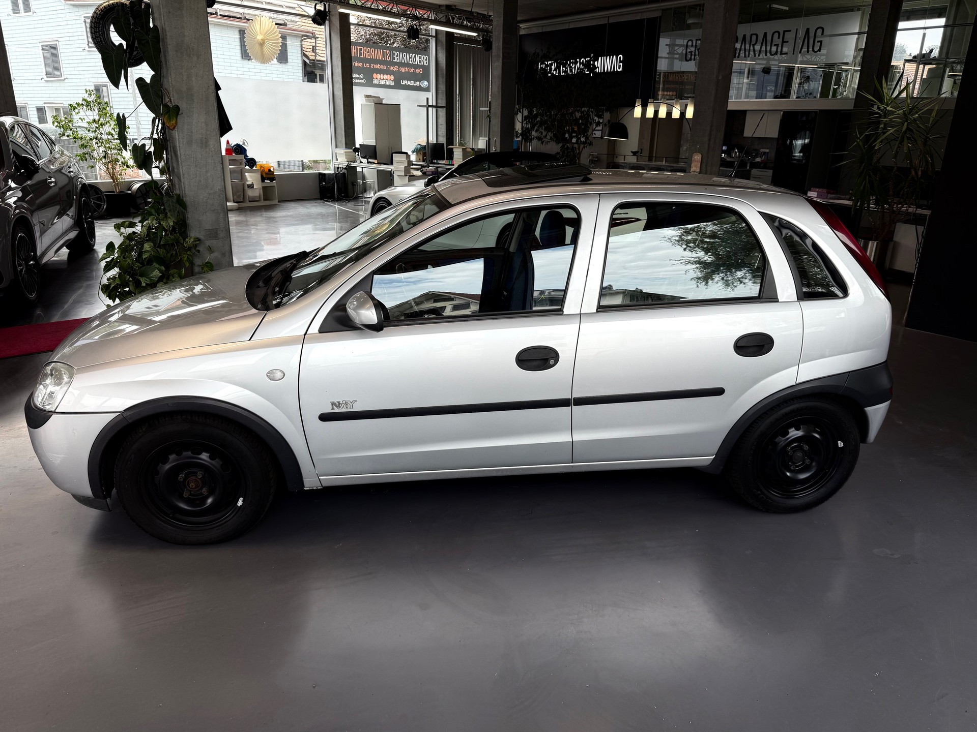 OPEL Corsa 1.2 16V Comfort-showroom-element-3