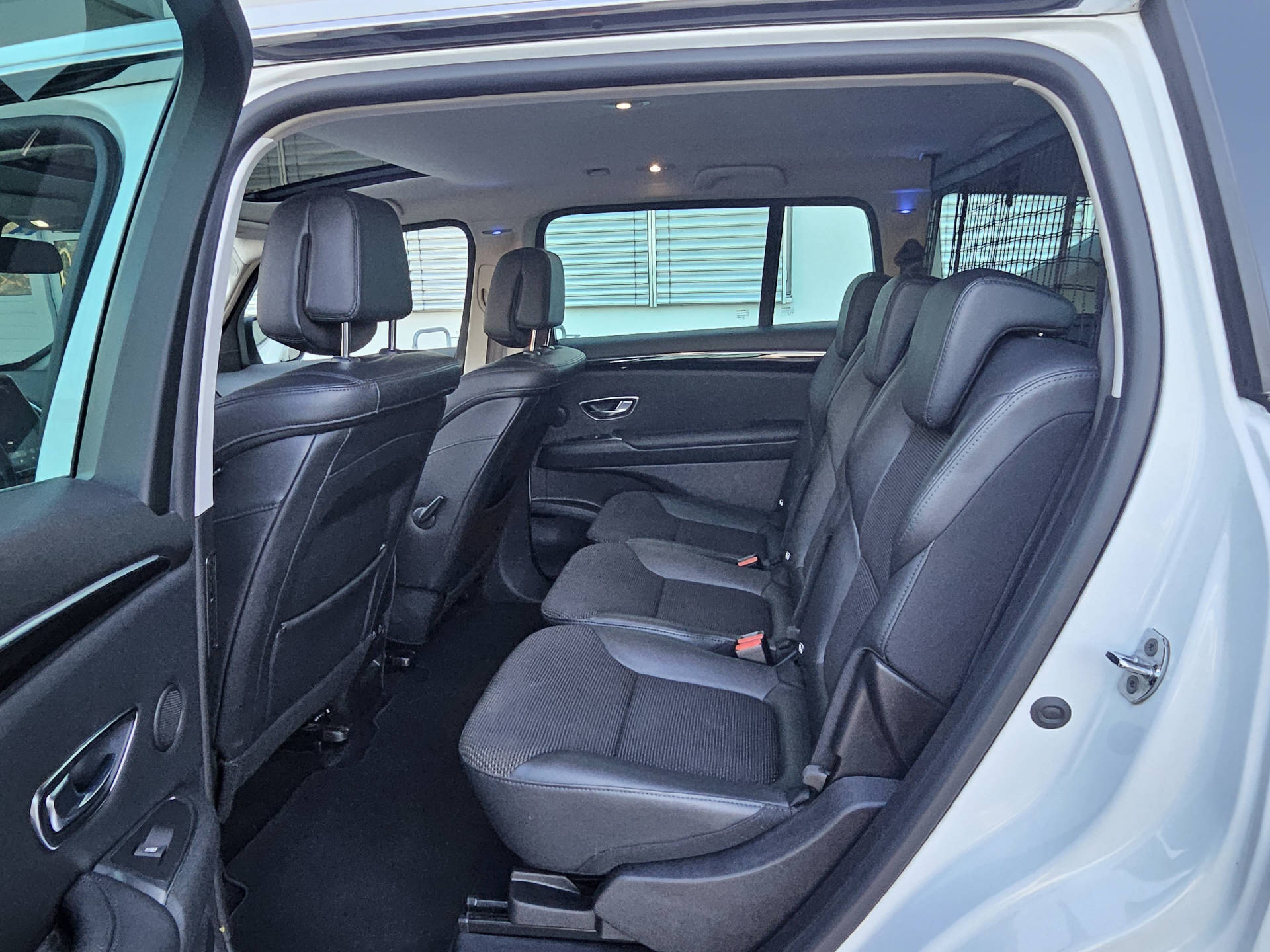 RENAULT Espace 2.0 Blue dCi Intens EDC* Frisch ab MFK * Servicegepflegt * Rückfahrkamera * ACC *-image-16
