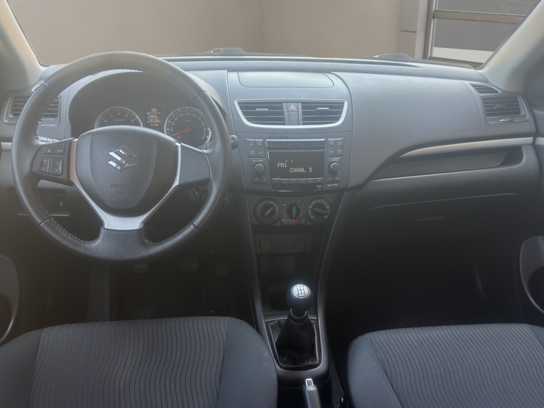 SUZUKI Swift 1.2i 16V GL 4x4-image-11