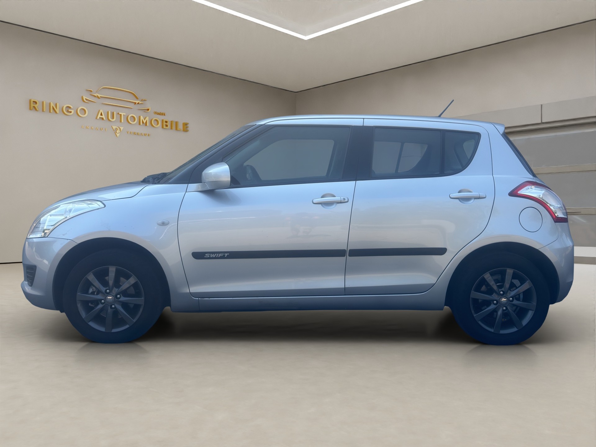SUZUKI Swift 1.2i 16V GL 4x4-showroom-element-3