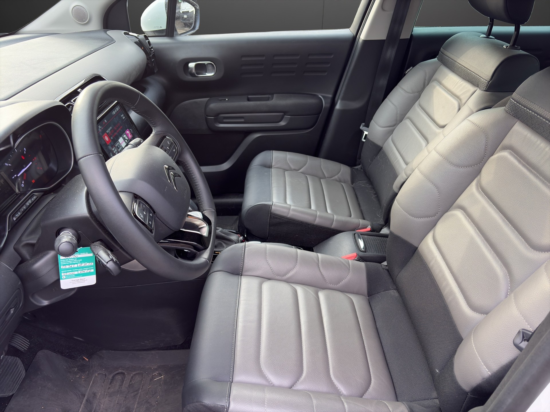 CITROEN C3 Aircross 1.2 PureTech 130 Shine Pack-image-1