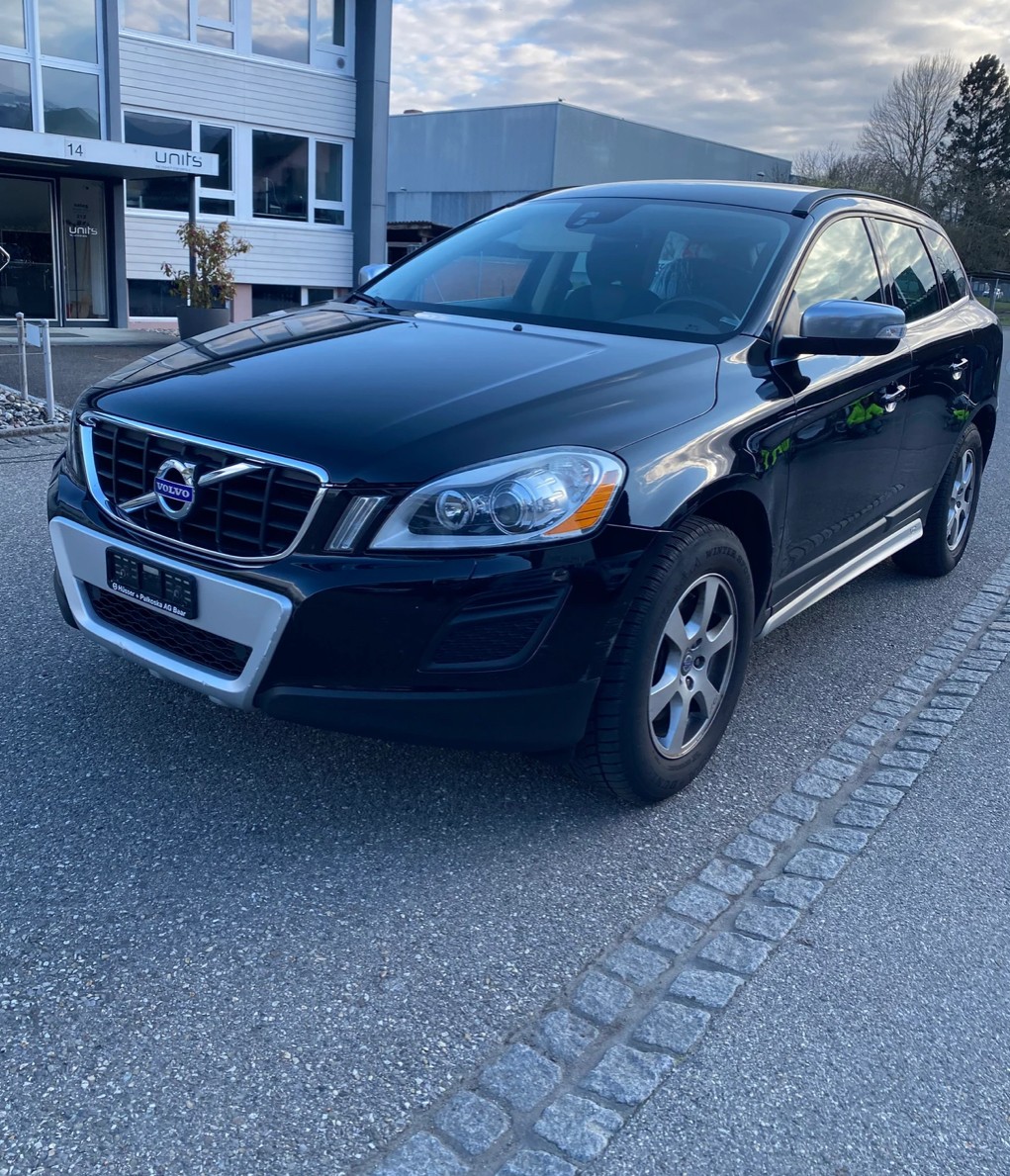 VOLVO XC60 D4 AWD Husky Edition Geartronic