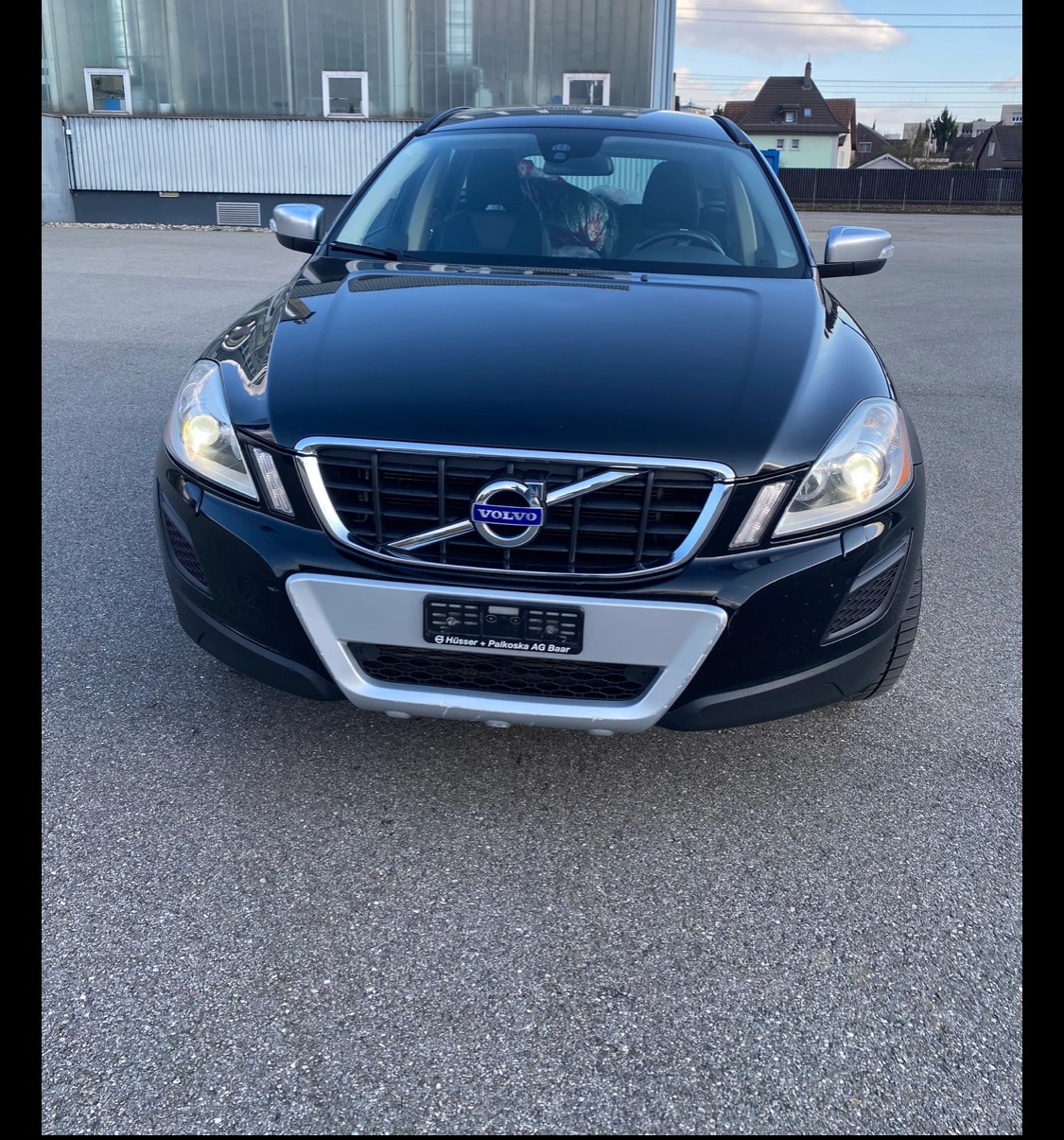 VOLVO XC60 D4 AWD Husky Edition Geartronic-image-1