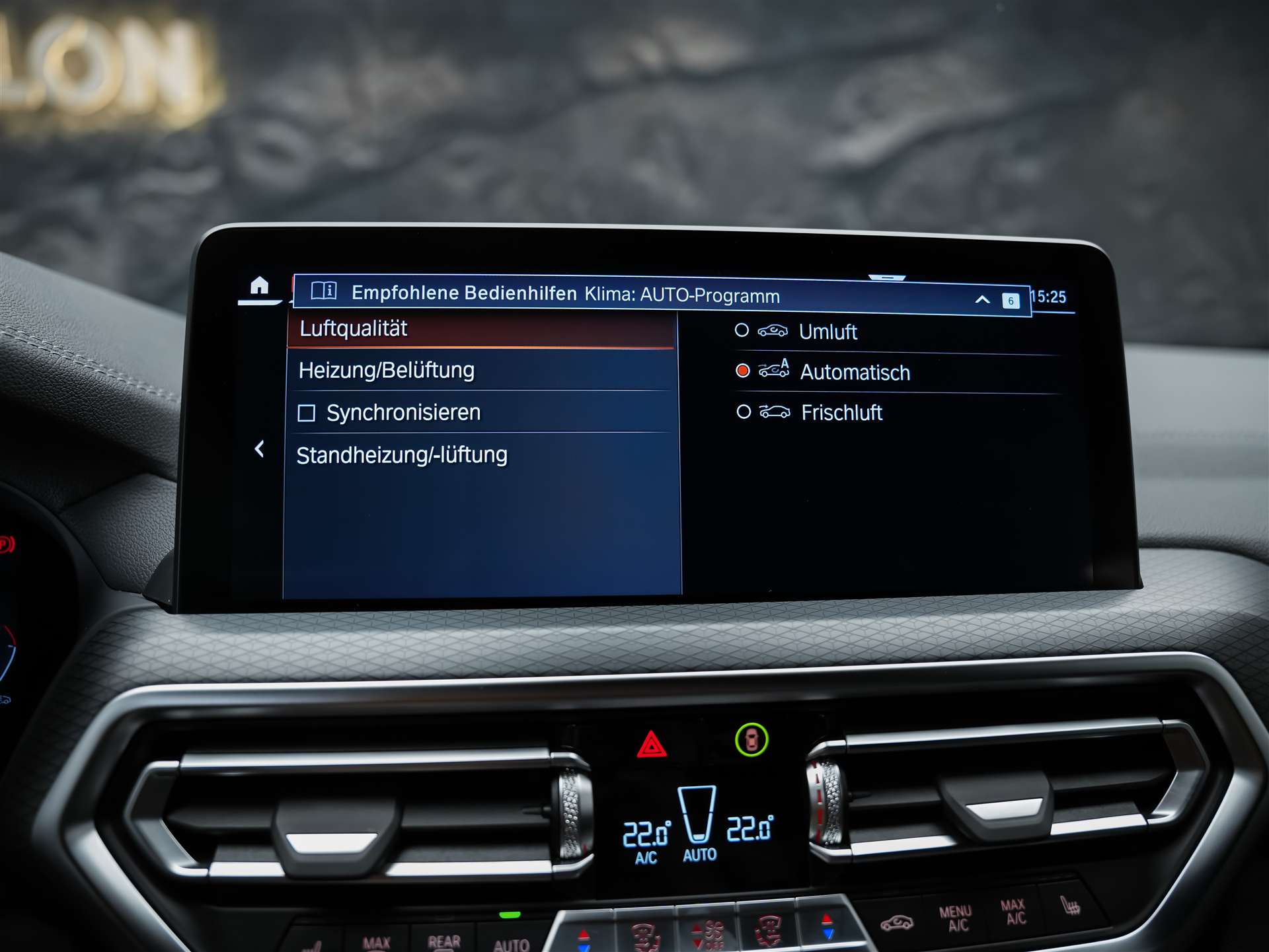 BMW X3 xDrive M40d *Standheizung*360°Kamera*Lenkradheizung*-image-32