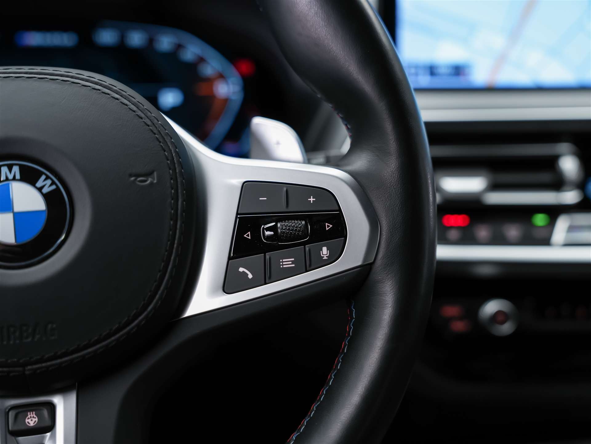 BMW X3 xDrive M40d *Standheizung*360°Kamera*Lenkradheizung*-image-29