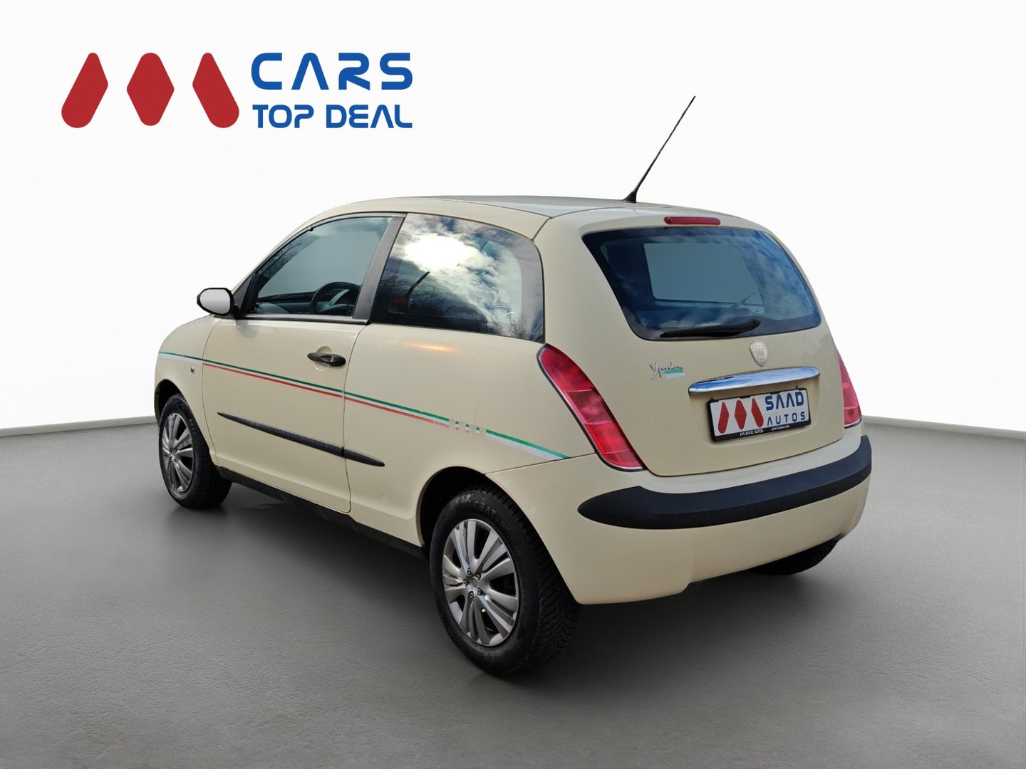 LANCIA Ypsilon 1.2 – Expertisée + service 01.2025, idéale 1er véhicule-showroom-element-3