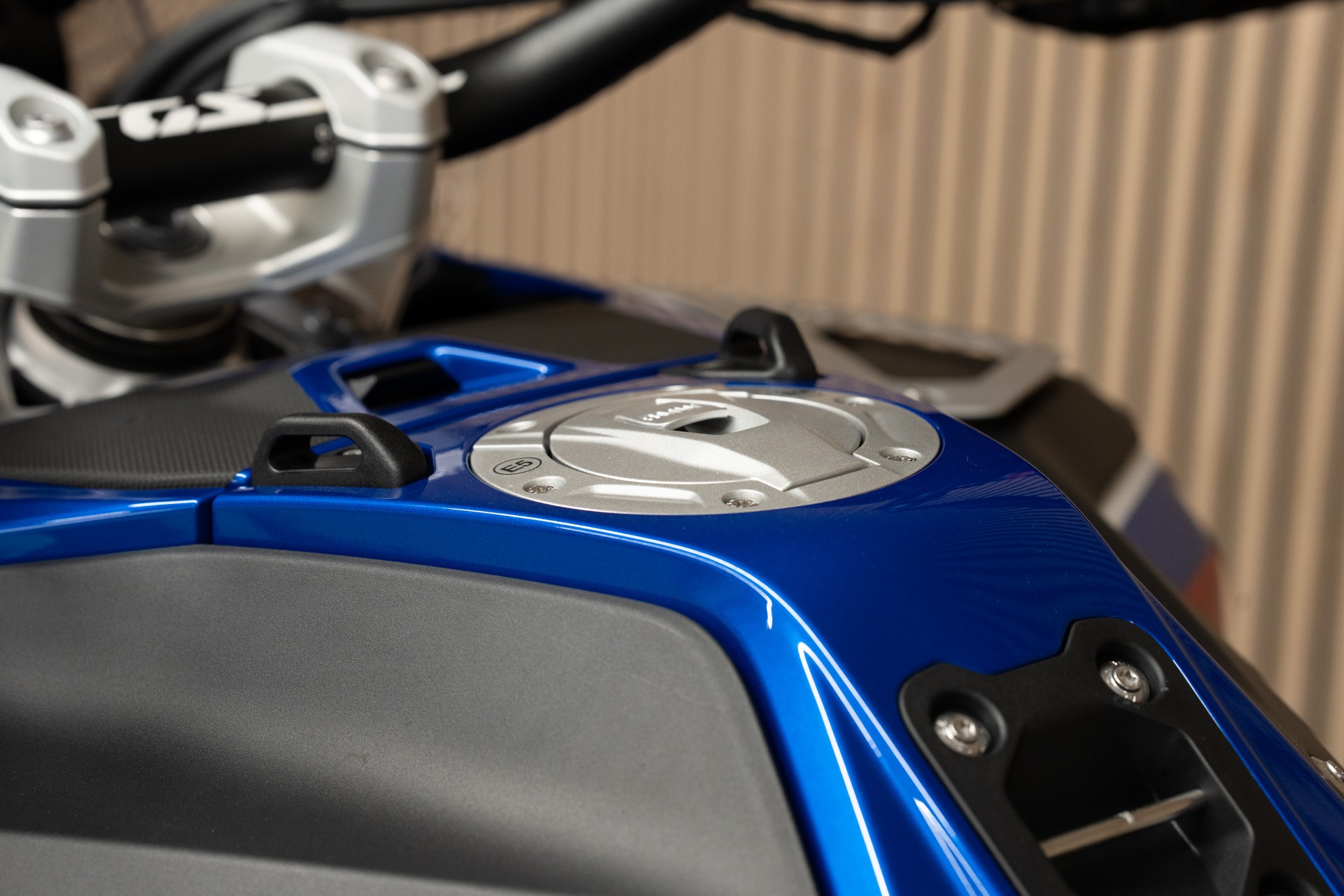 BMW R 1300 GS Adventure mit SC Project Endschalldämpfer-image-4