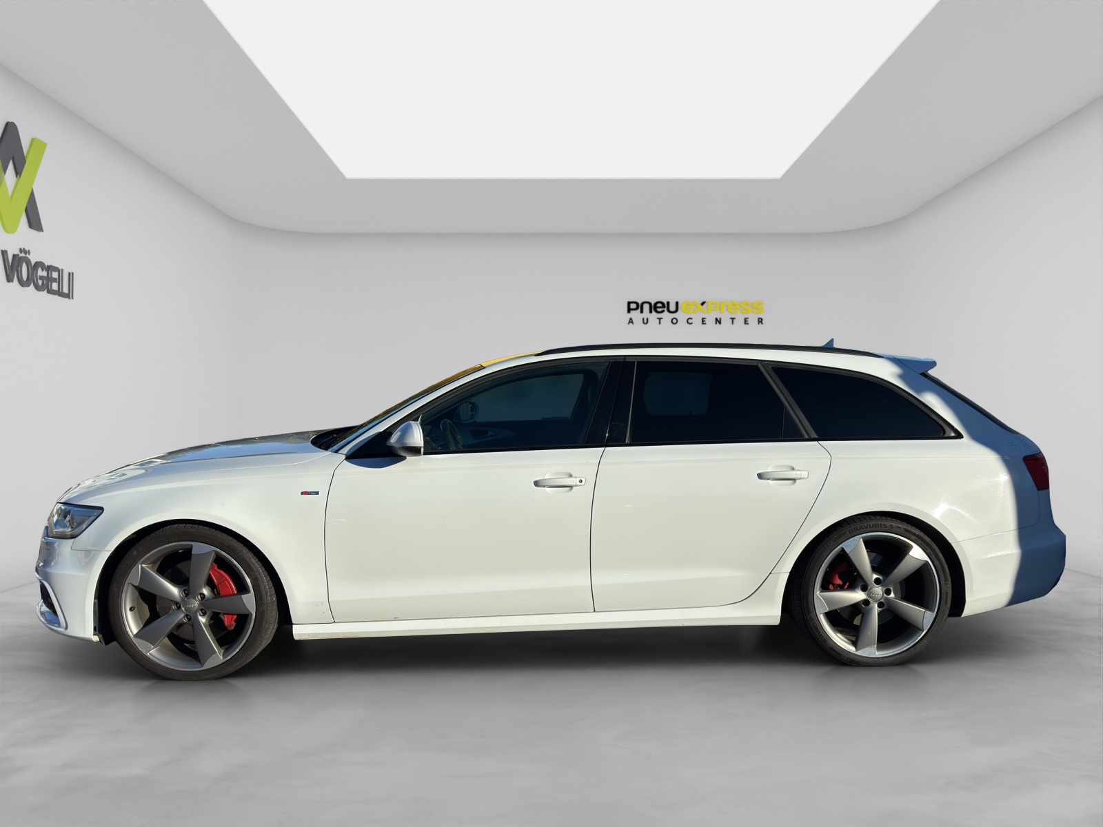 AUDI A6 Avant 3.0 V6 TDI 313 quattro-showroom-element-2