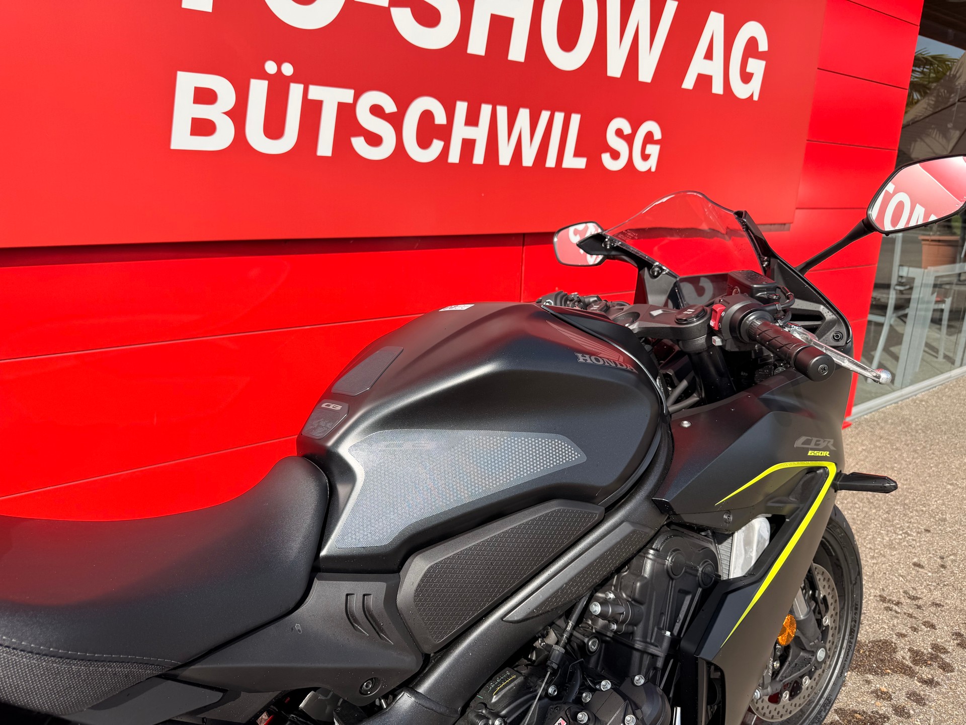 HONDA CBR 650 R E-Clutch-image-4