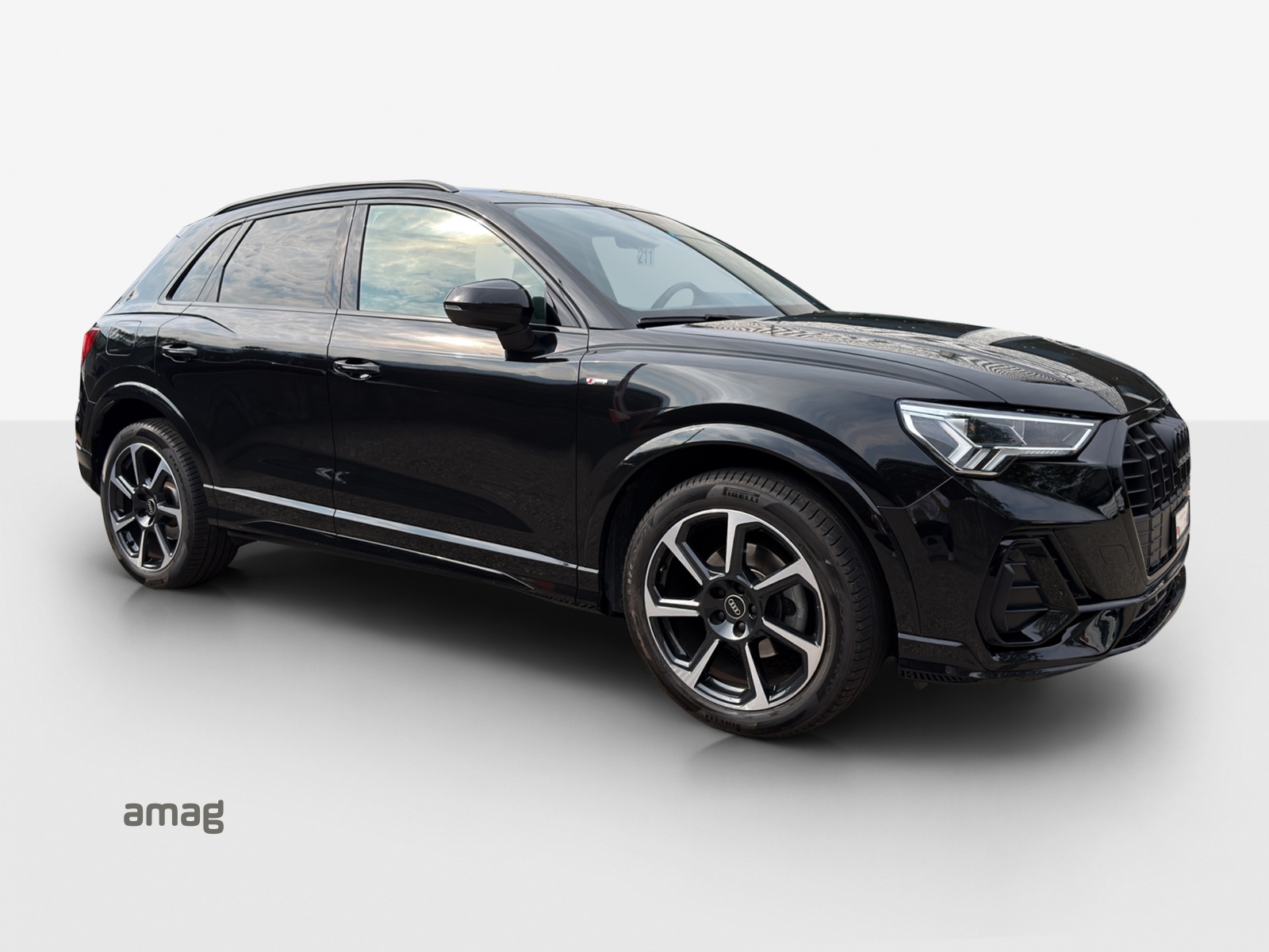 AUDI Q3 35 TFSI S line Attraction S-tronic-image-5