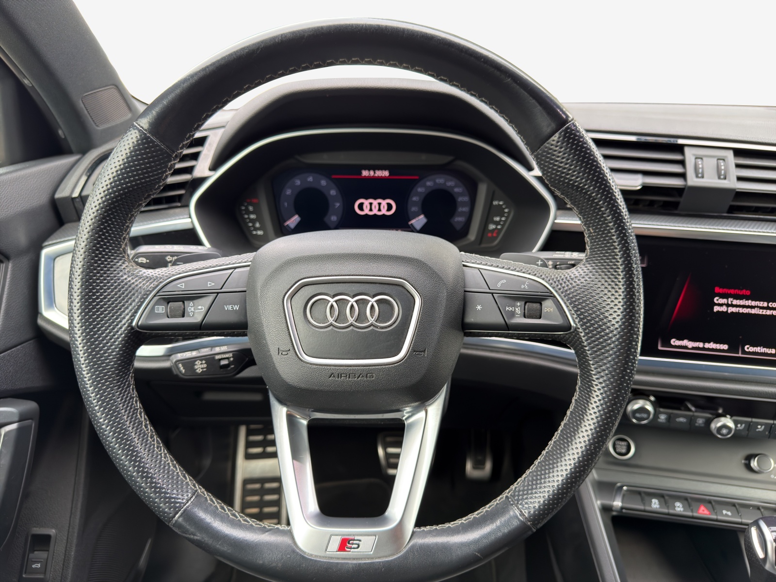 AUDI Q3 35 TFSI S line Attraction S-tronic-image-9