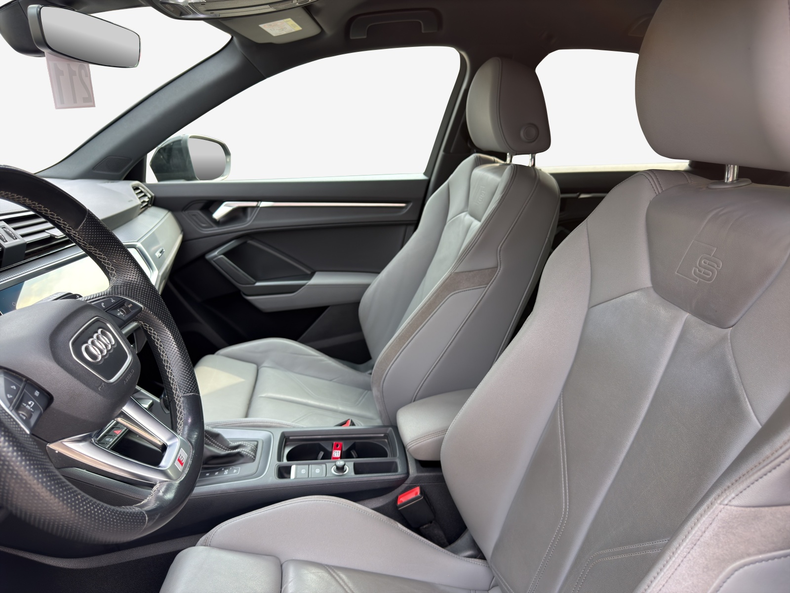AUDI Q3 35 TFSI S line Attraction S-tronic-image-7