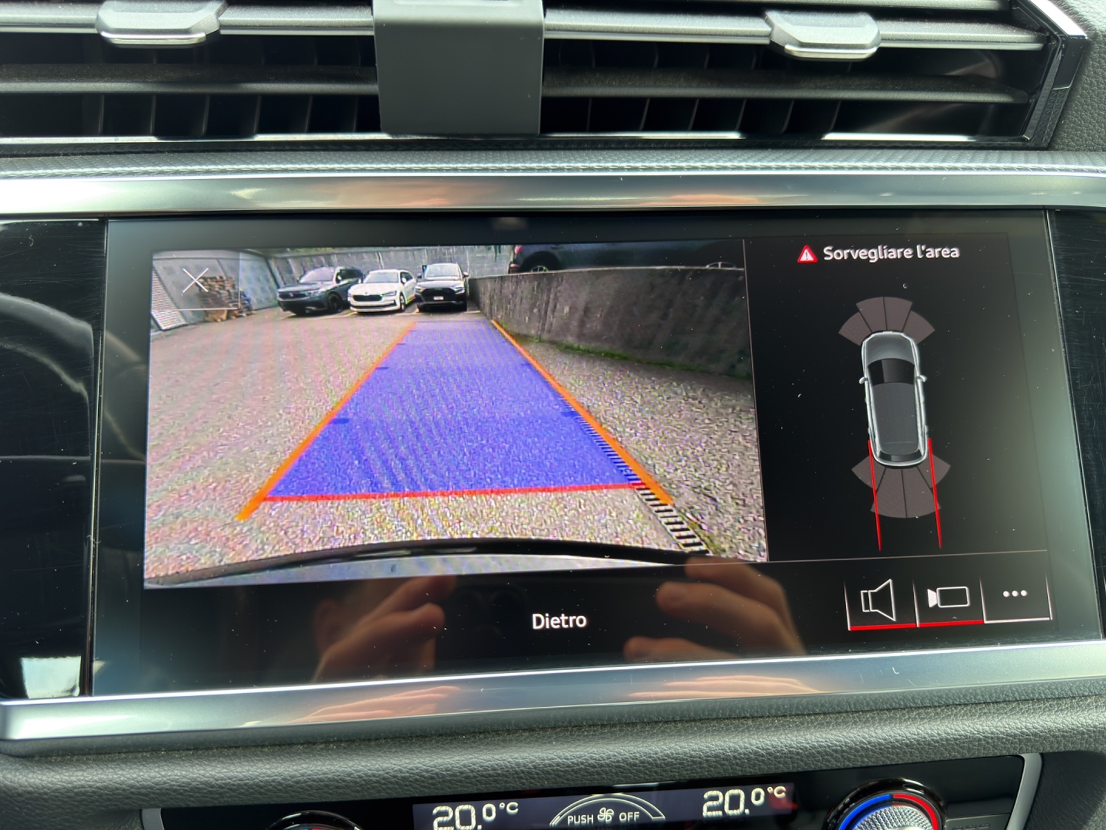AUDI Q3 35 TFSI S line Attraction S-tronic-image-13