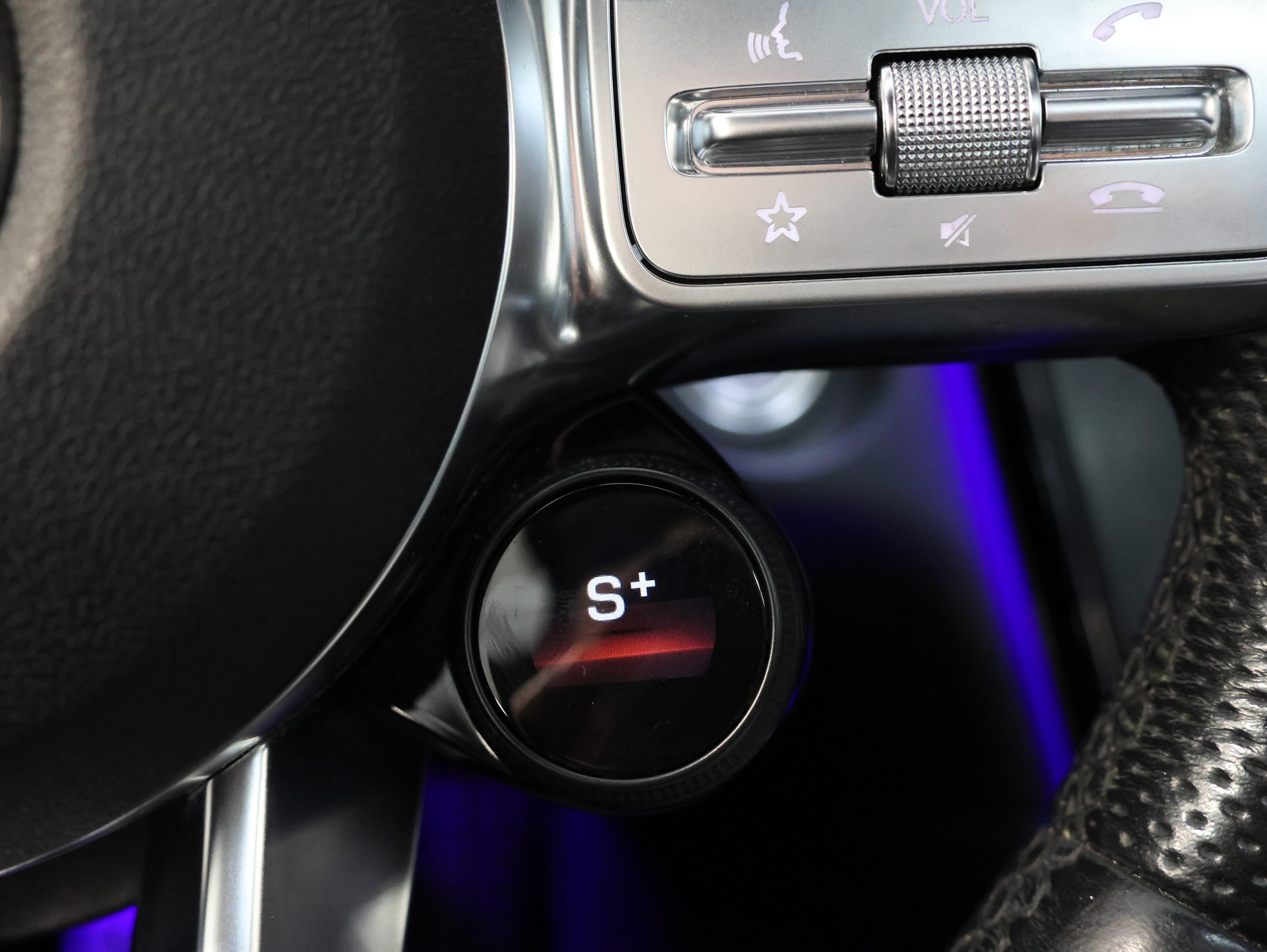MERCEDES-BENZ GLC Coupé 43 AMG 4Matic 9G-Tronic *1.HAND*-image-29