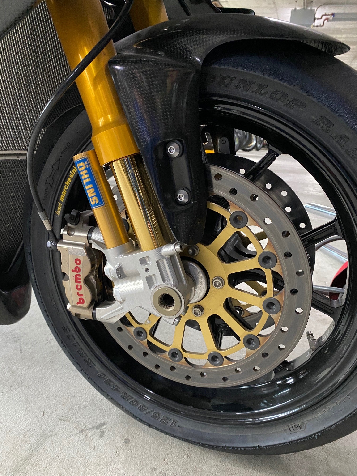 YAMAHA YZF-R1-image-3