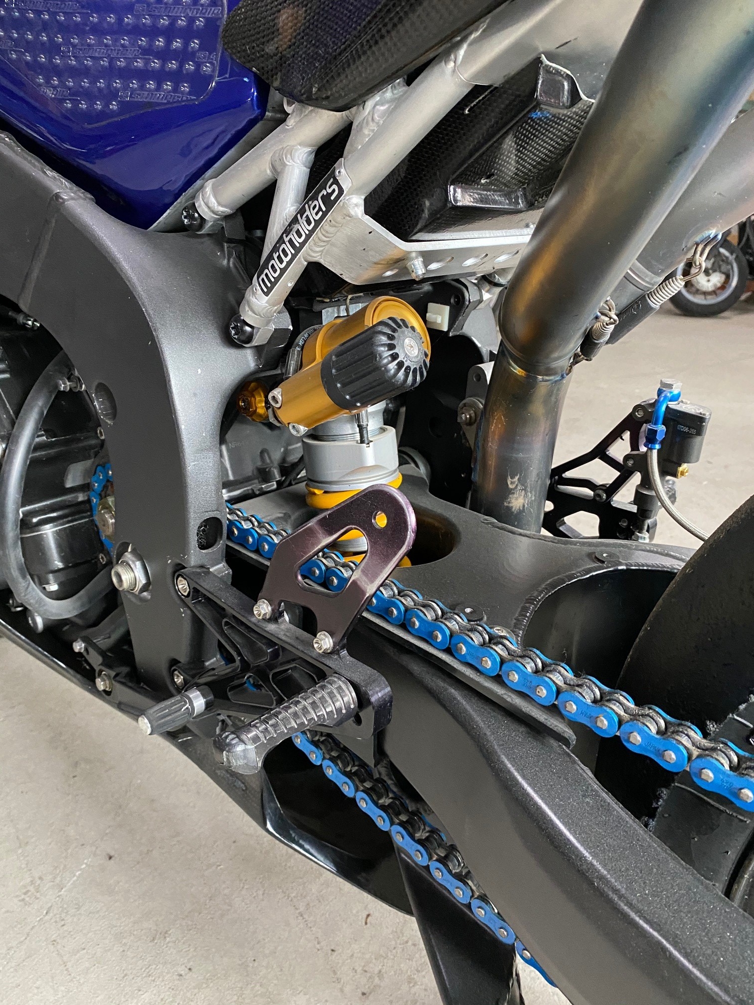 YAMAHA YZF-R1-image-5