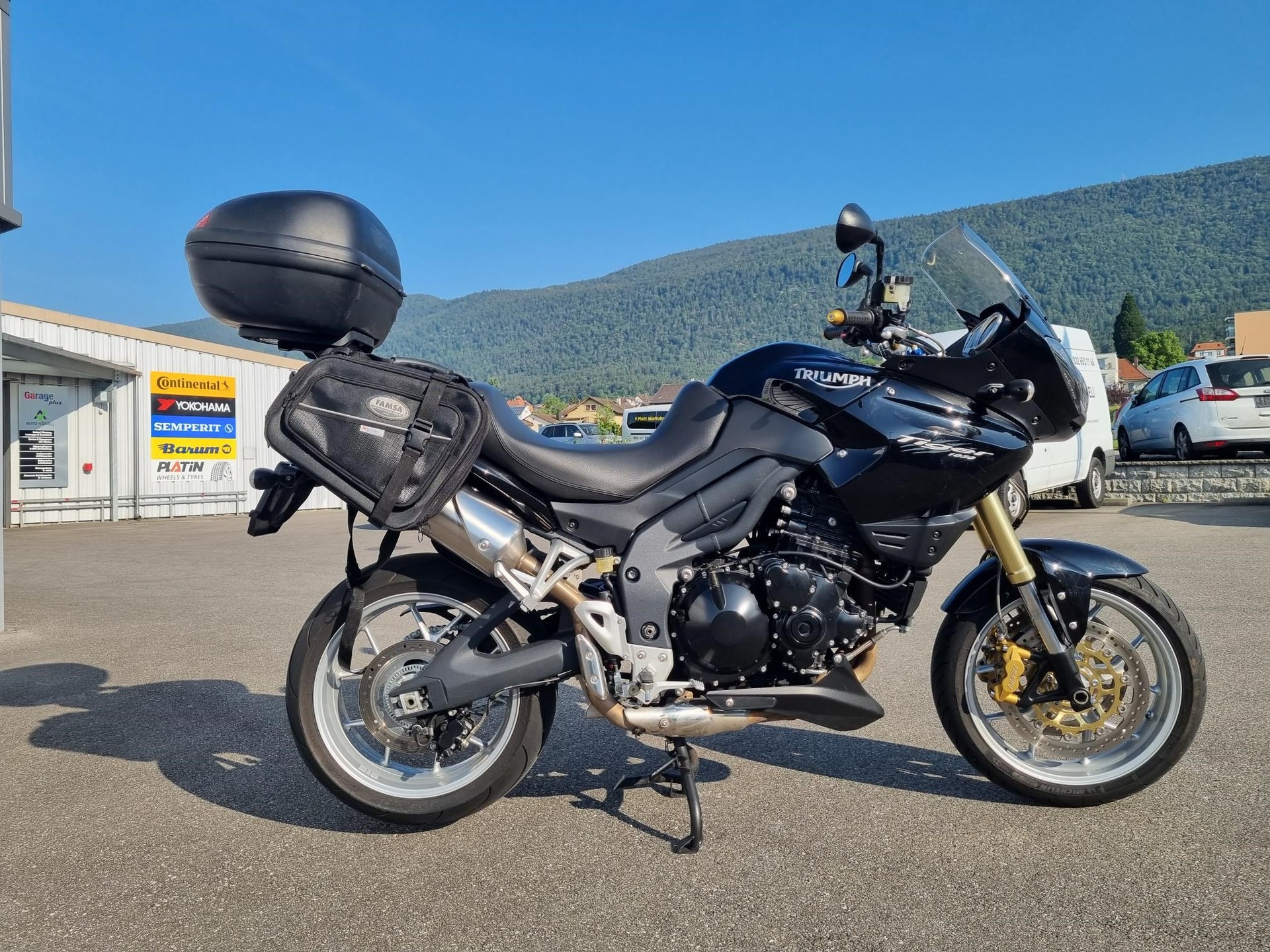 TRIUMPH Tiger 1050 ABS-image-2