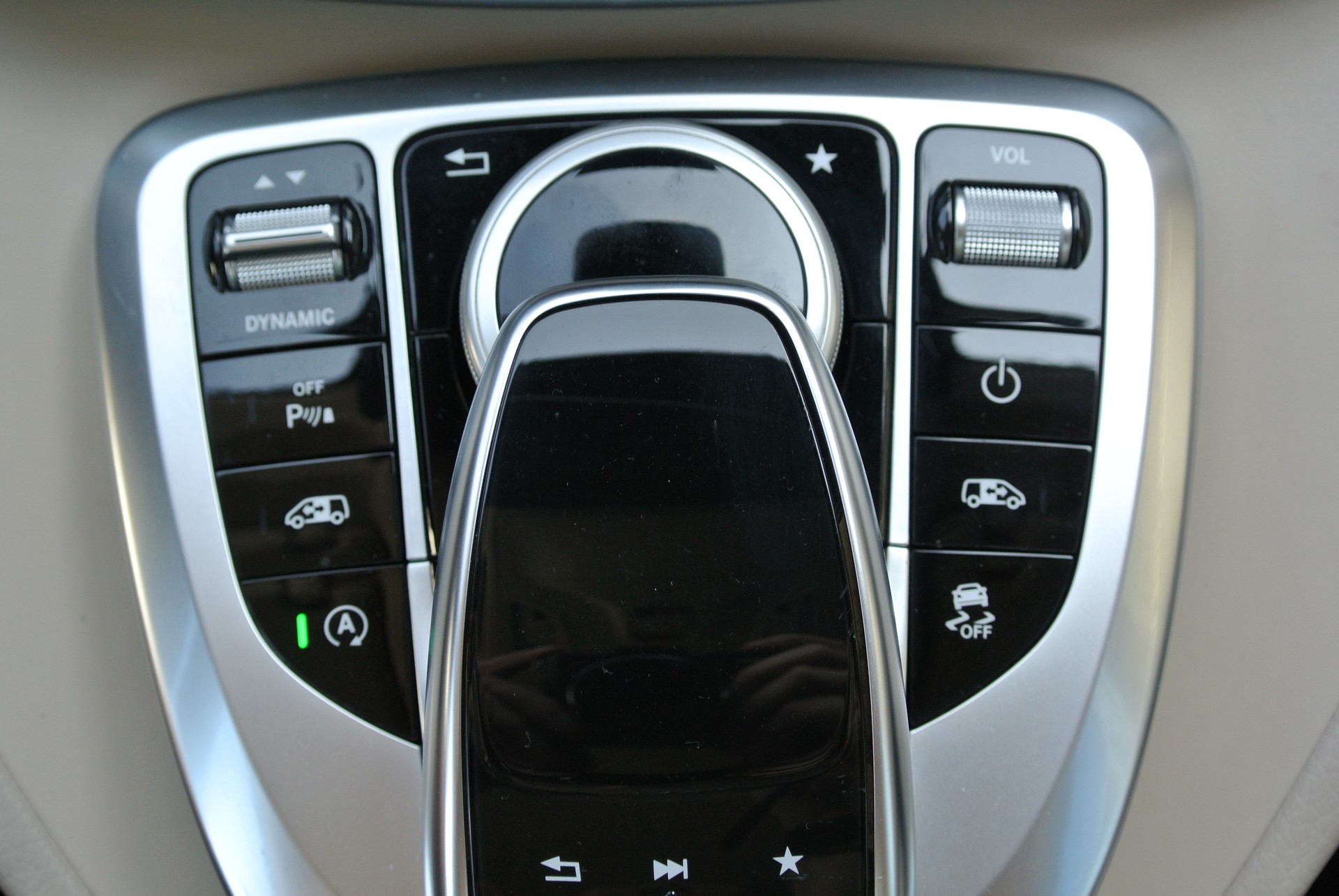 MERCEDES-BENZ V 250 d Avantgarde lang 4Matic 7G-Tronic, AMG Line-image-22