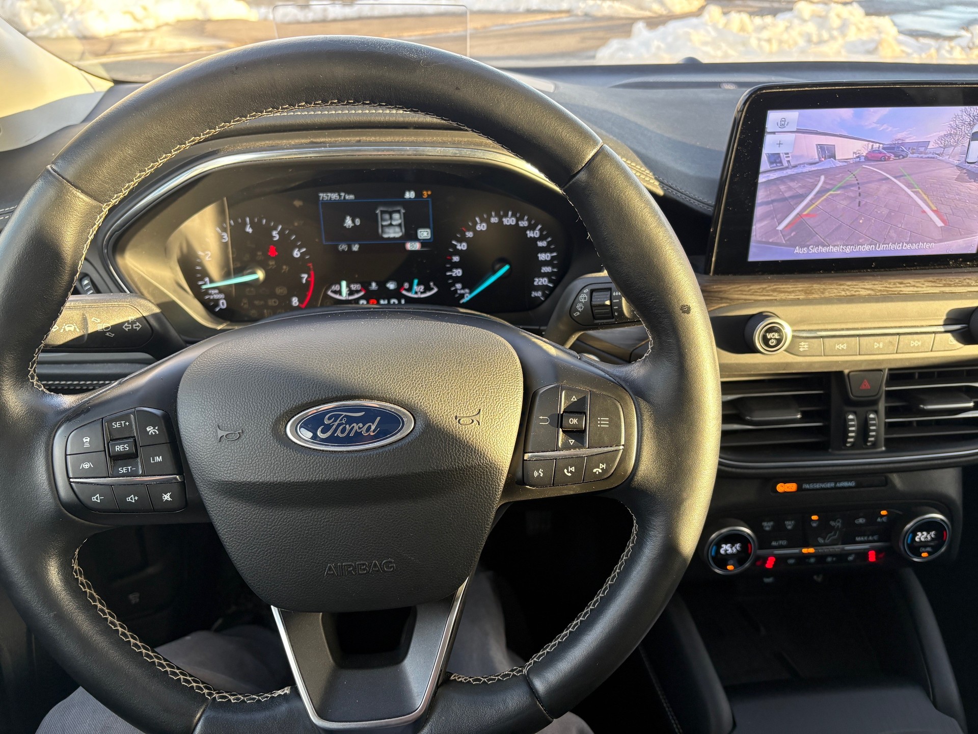 FORD Focus 1.5 SCTi Vignale Automatic-image-6
