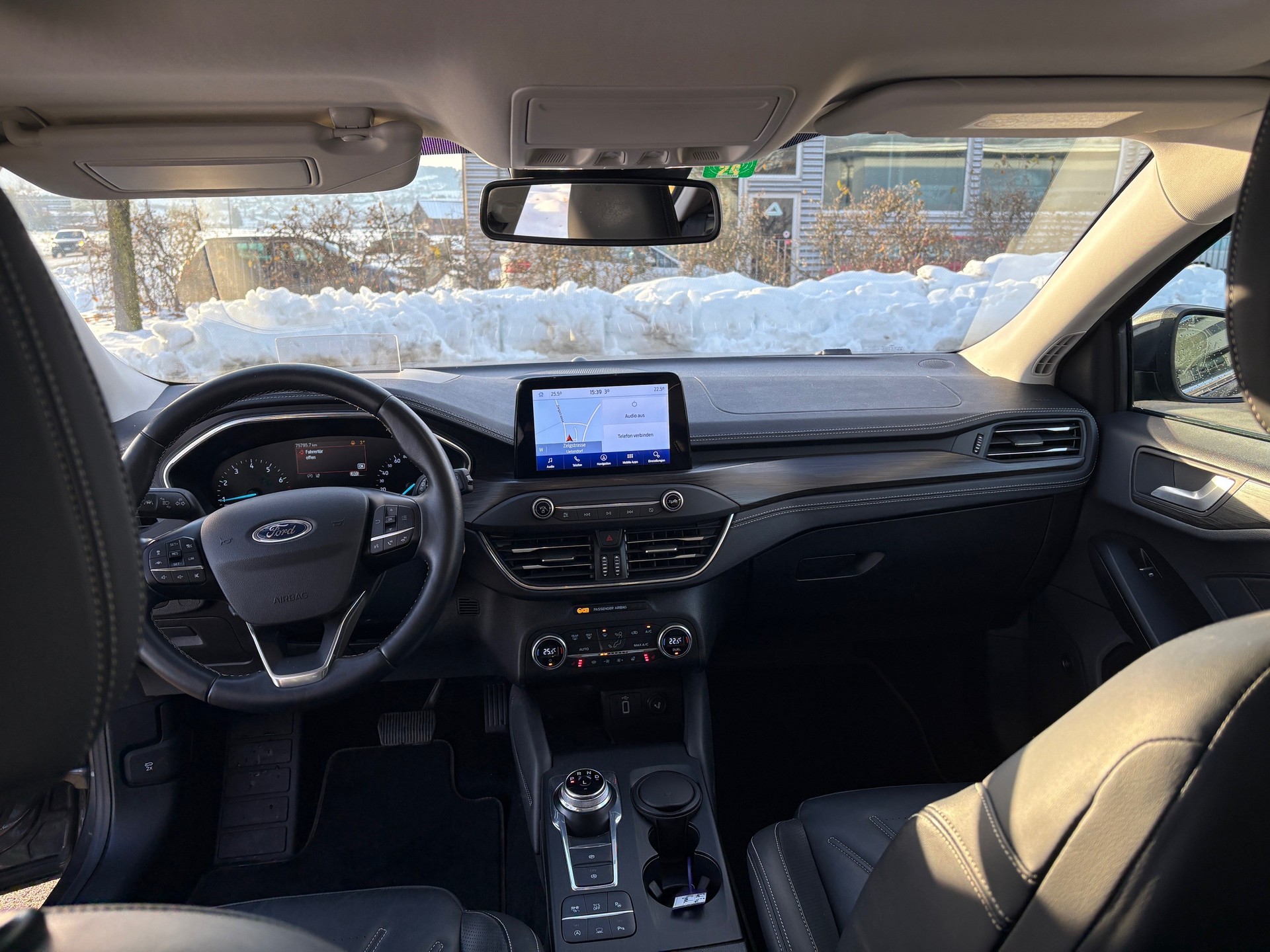 FORD Focus 1.5 SCTi Vignale Automatic-image-4