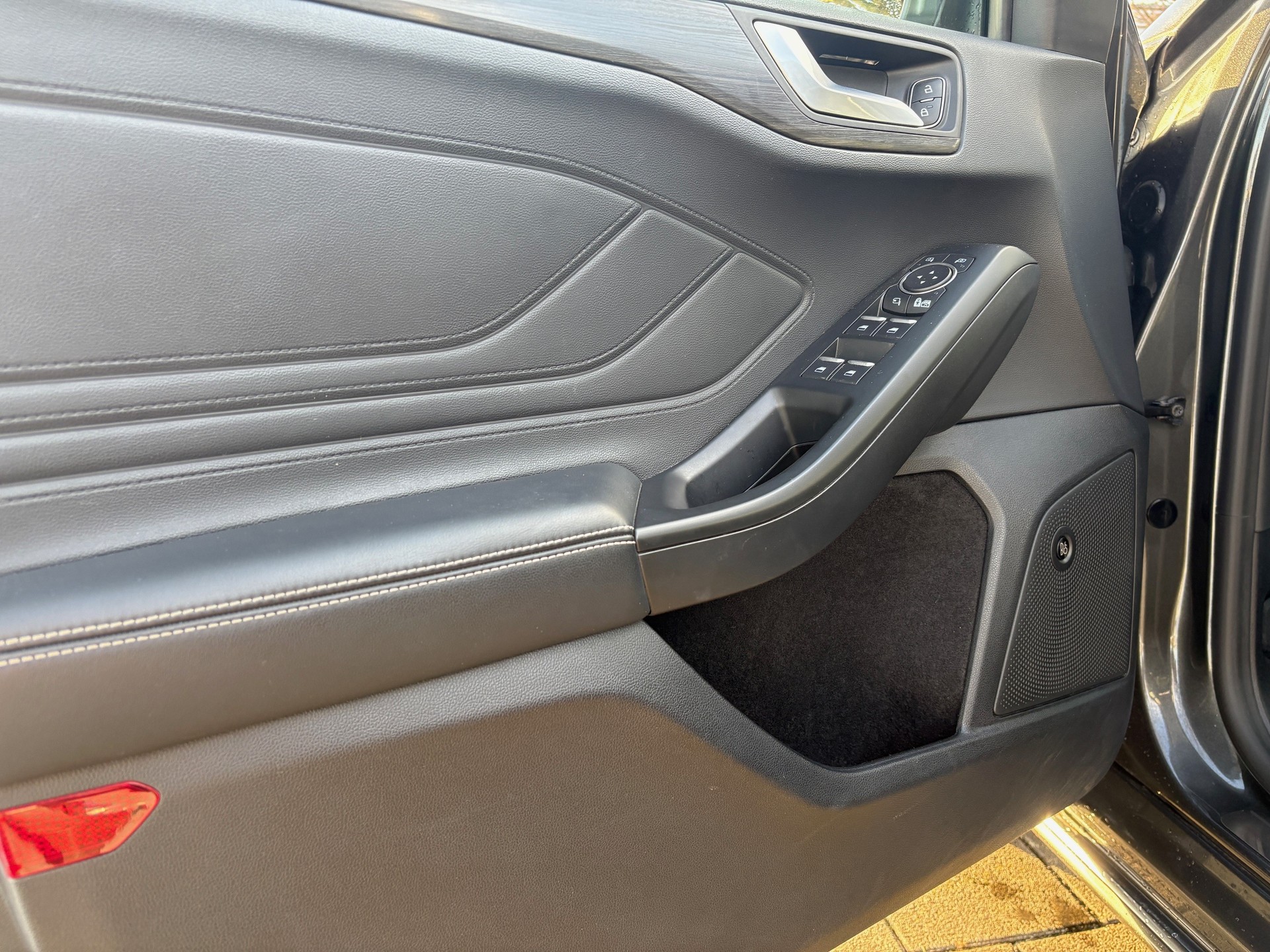 FORD Focus 1.5 SCTi Vignale Automatic-image-10