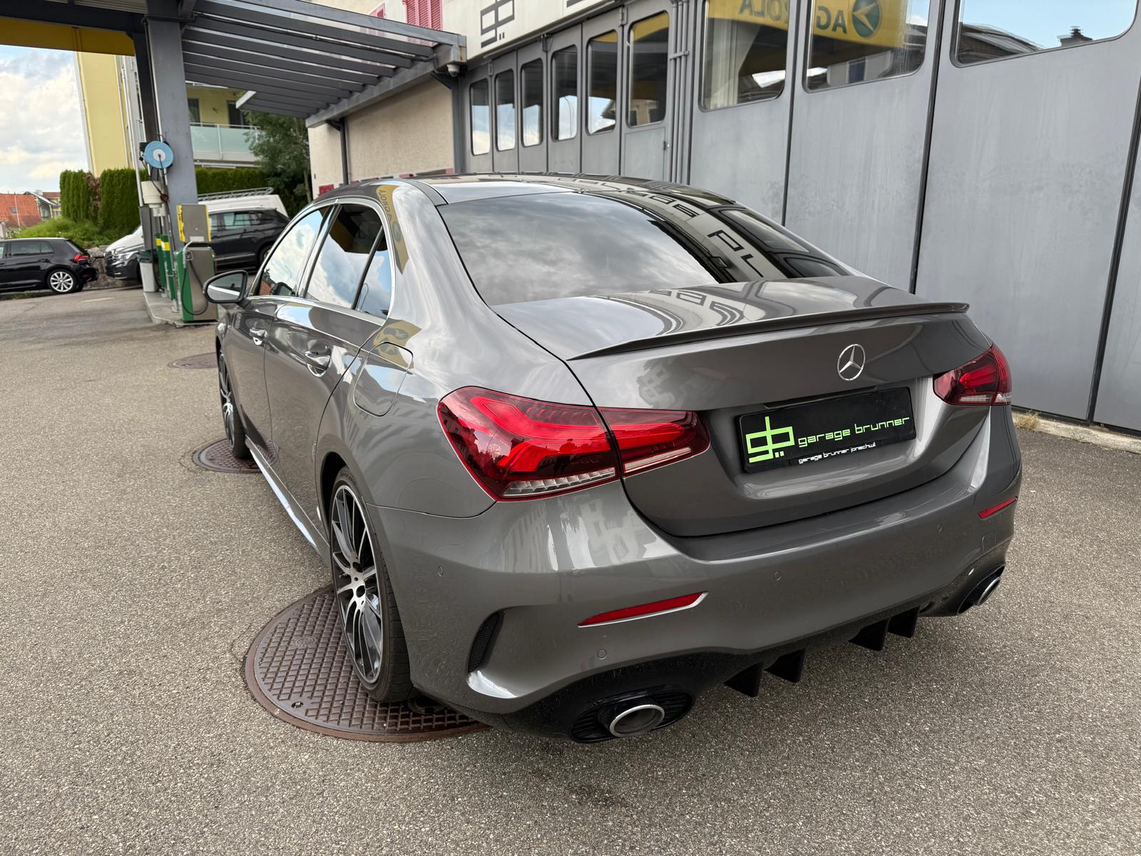 MERCEDES-BENZ A 35 AMG 4Matic Speedshift-image-8