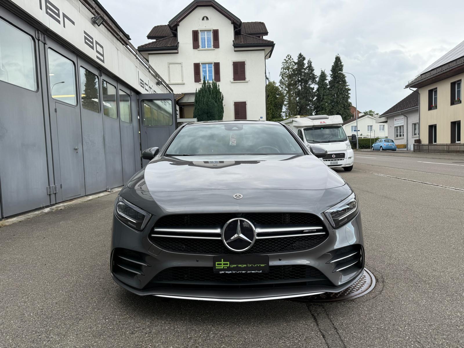MERCEDES-BENZ A 35 AMG 4Matic Speedshift-image-4