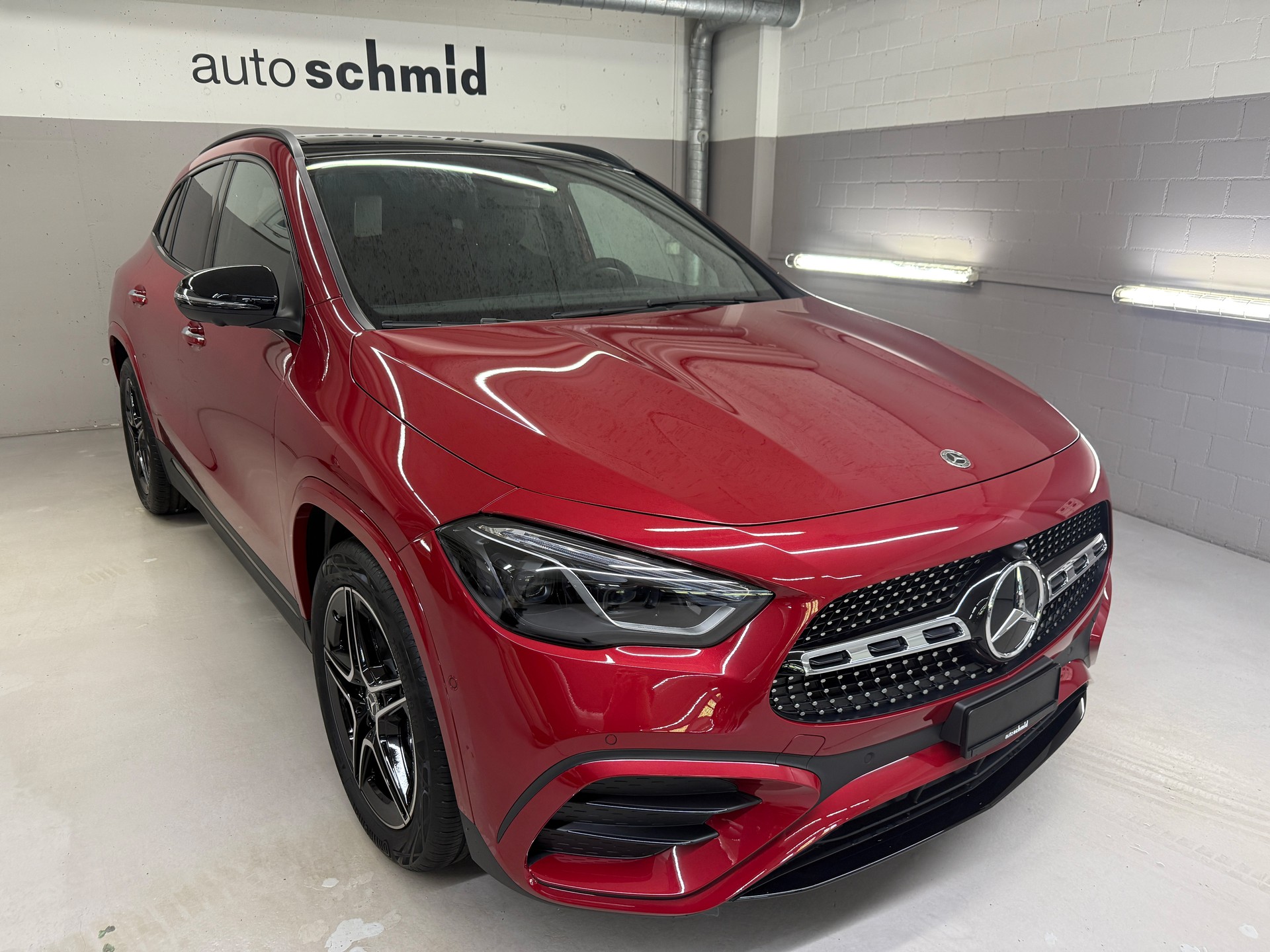 MERCEDES-BENZ GLA 200 Night Star