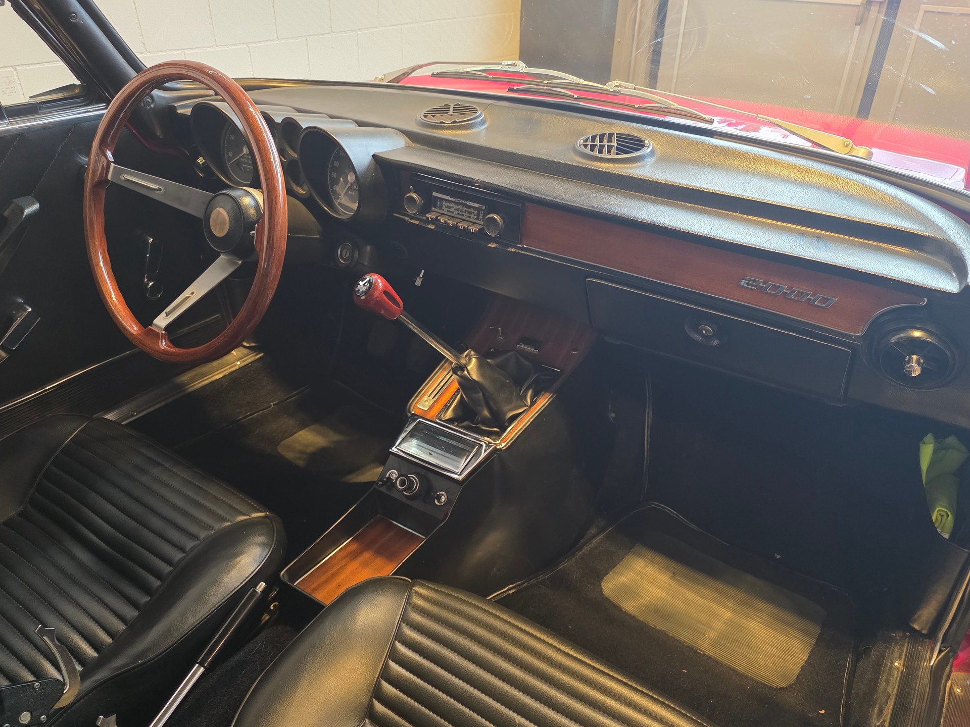ALFA ROMEO 2000-image-18