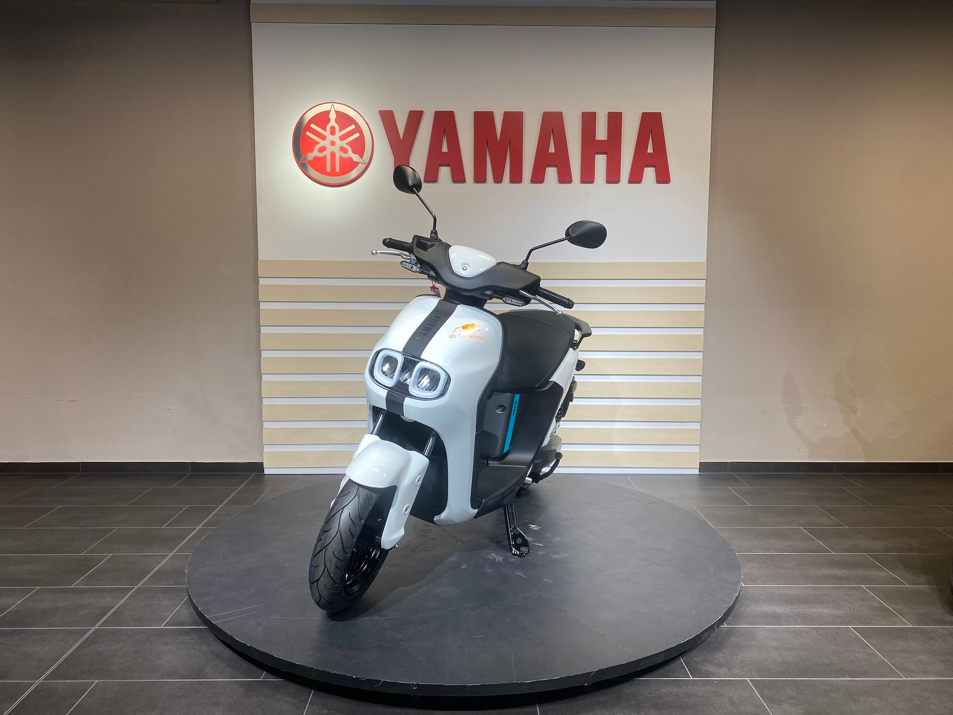YAMAHA NEO's-image-7