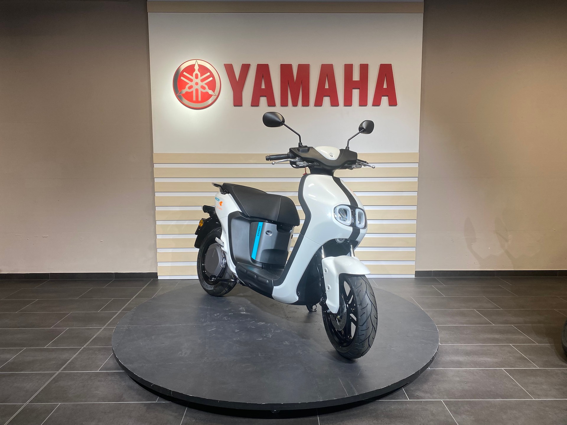 YAMAHA NEO's-image-0