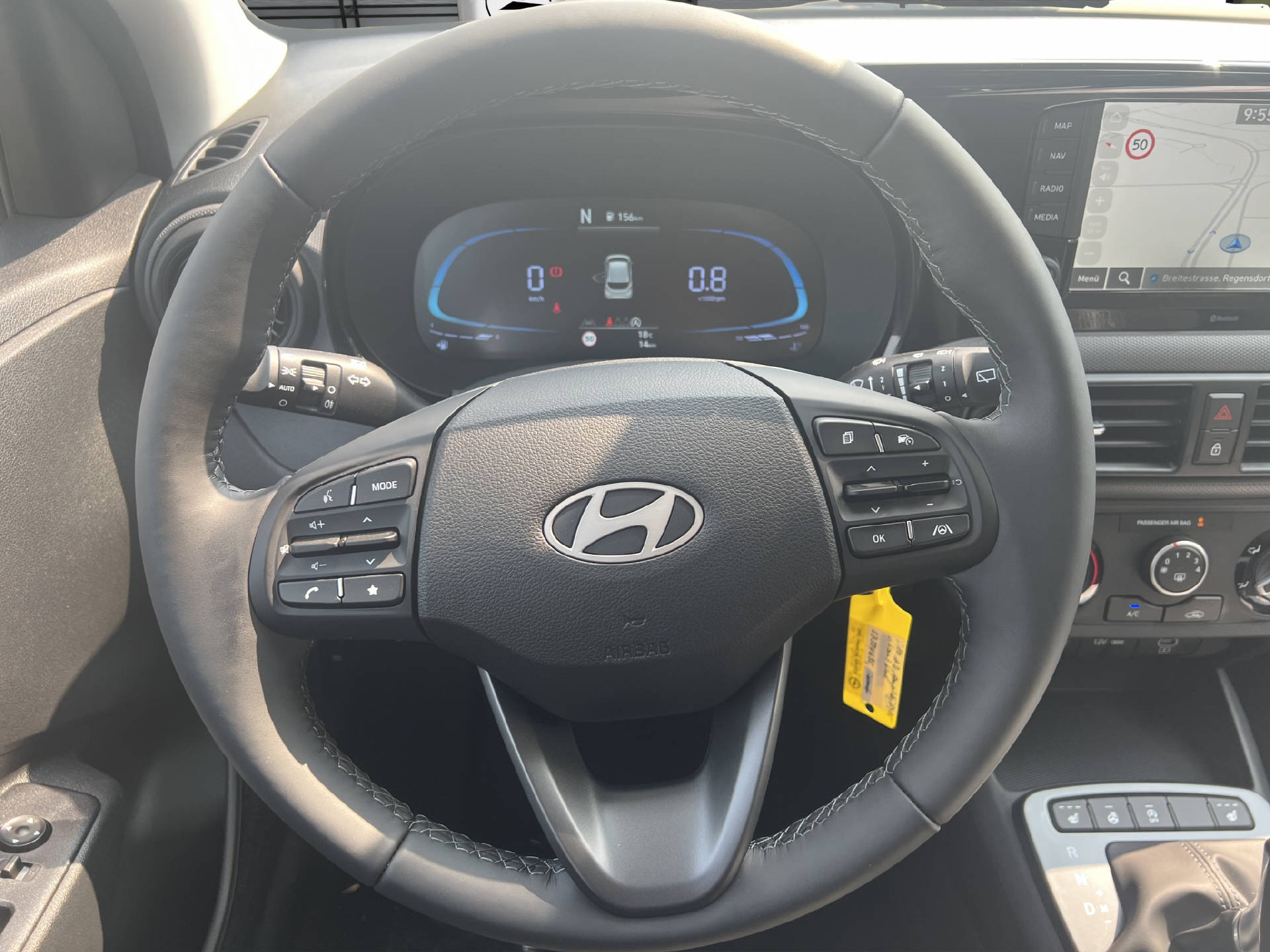 HYUNDAI i10 1.2 Amplia-image-9