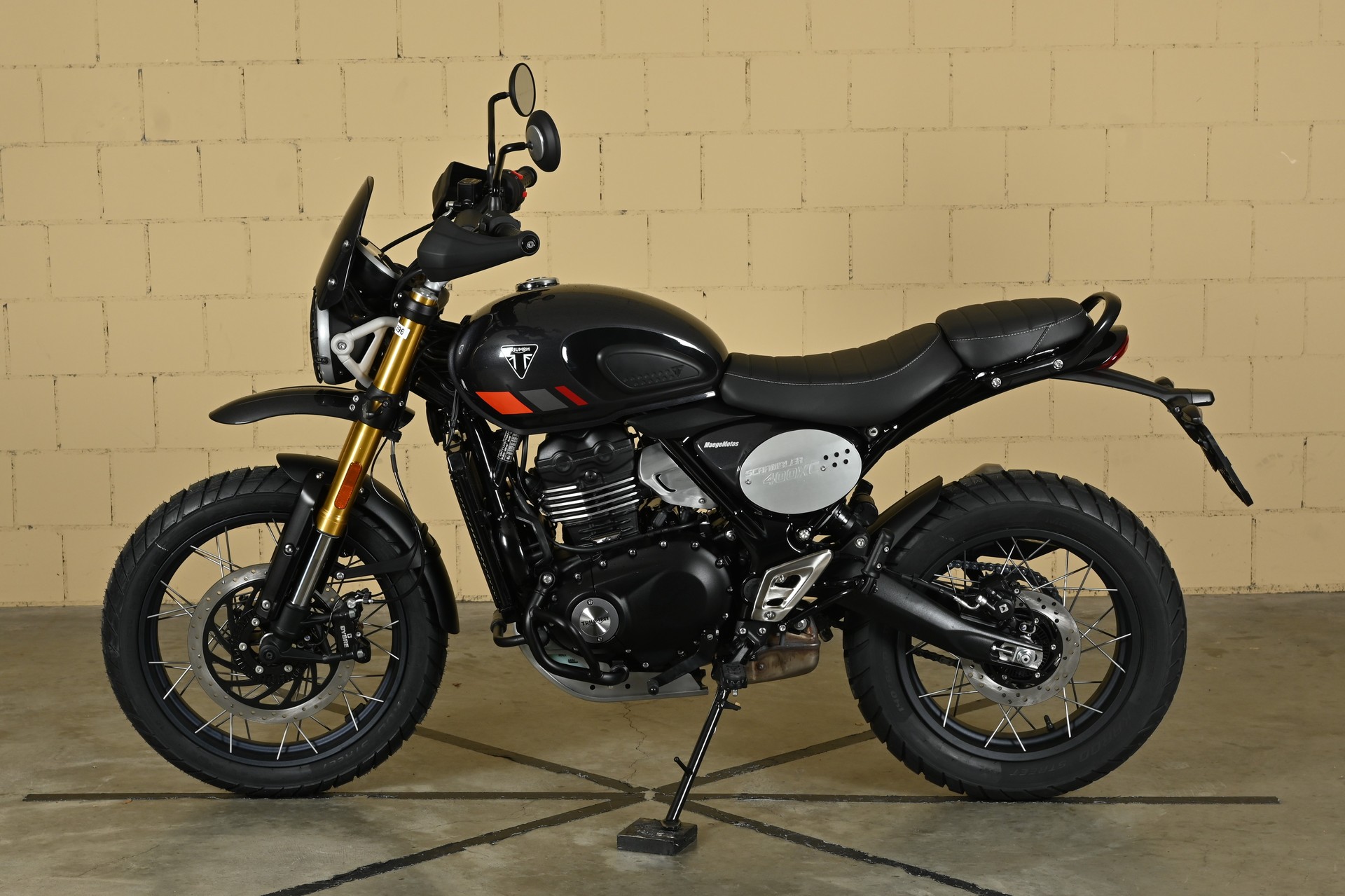 TRIUMPH Scrambler 400 X-image-2